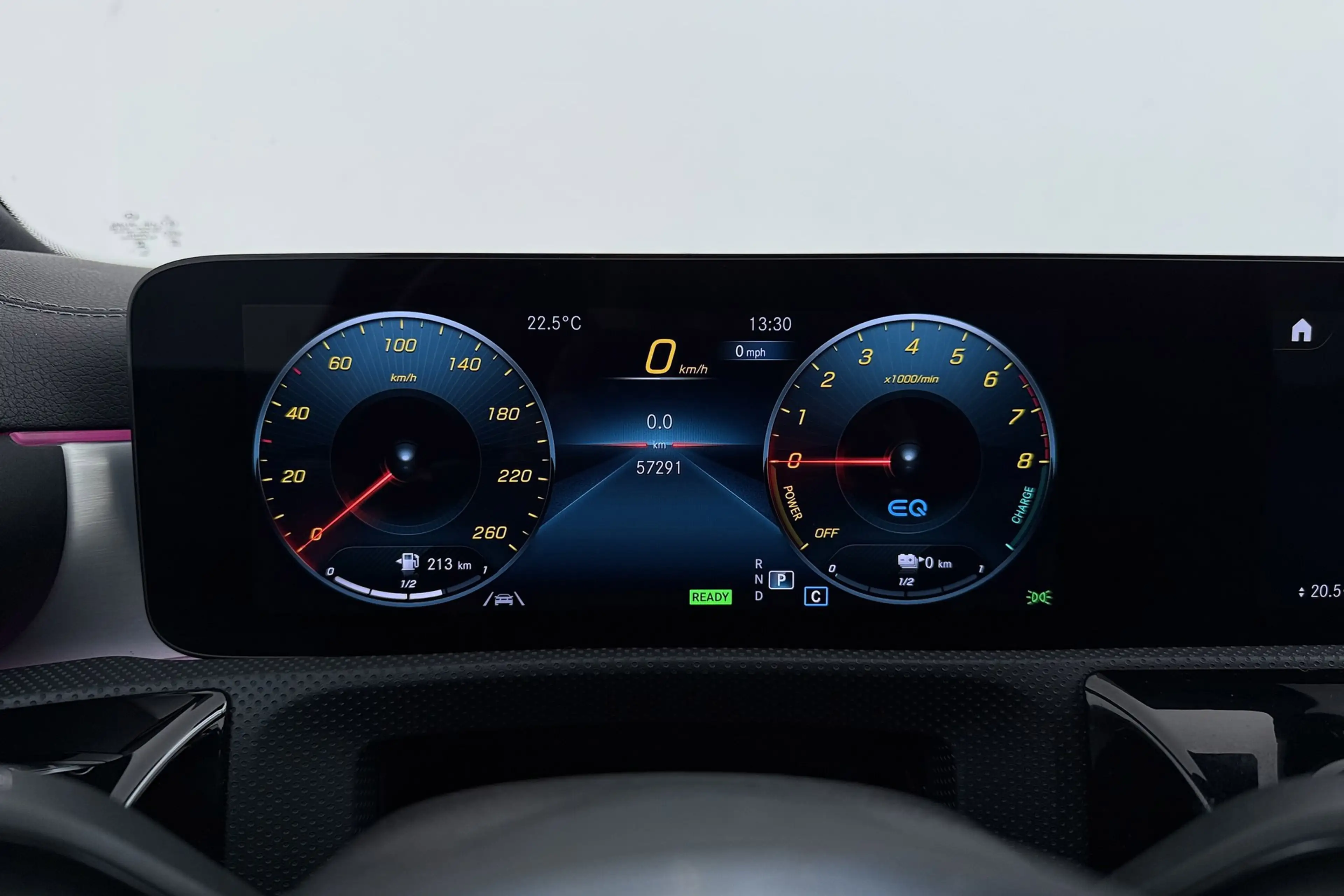 Mercedes-Benz CLA 250 Shooting Brake e AMG Line | Sfeerverlichting | Wid — photo 19
