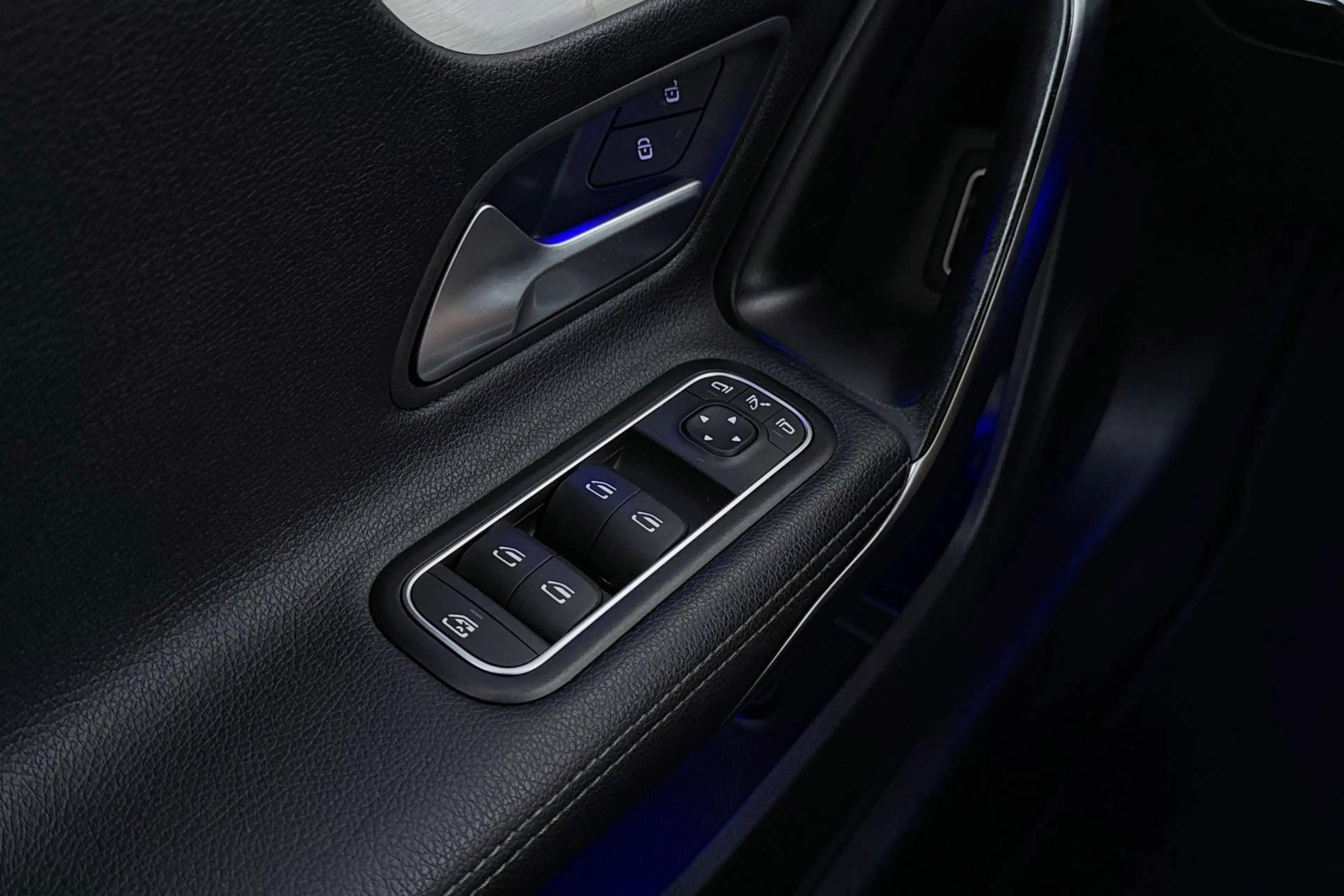 Mercedes-Benz CLA 250 Shooting Brake e AMG Line | Sfeerverlichting | Wid — photo 36