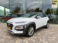 Hyundai KONA 1.0T Fashion 120pk, NAP, CarPlay, 1e eigenaar Weiß - thumbnail 1