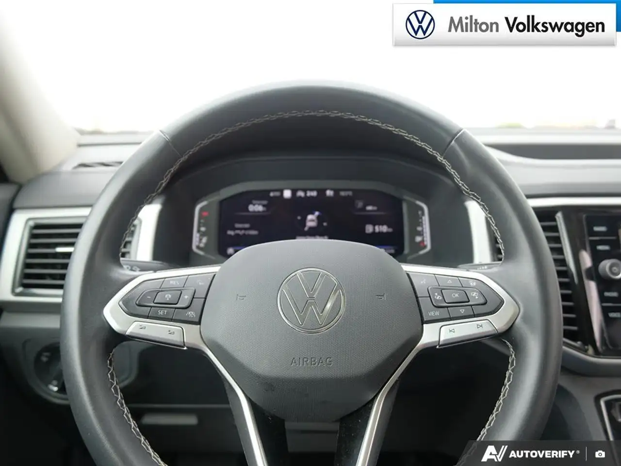Volkswagen Atlas снимка Volkswagen Atlas