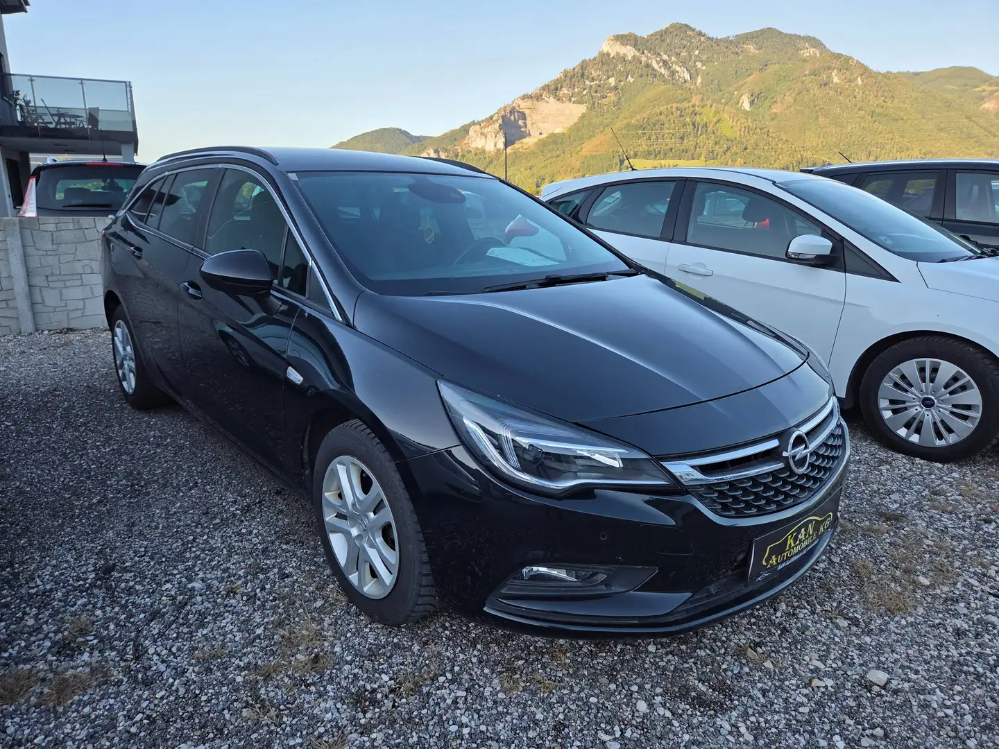 Opel Astra Astra ST 1,0 Turbo ecoflex Dir. Inj. Cool Schwarz - 1
