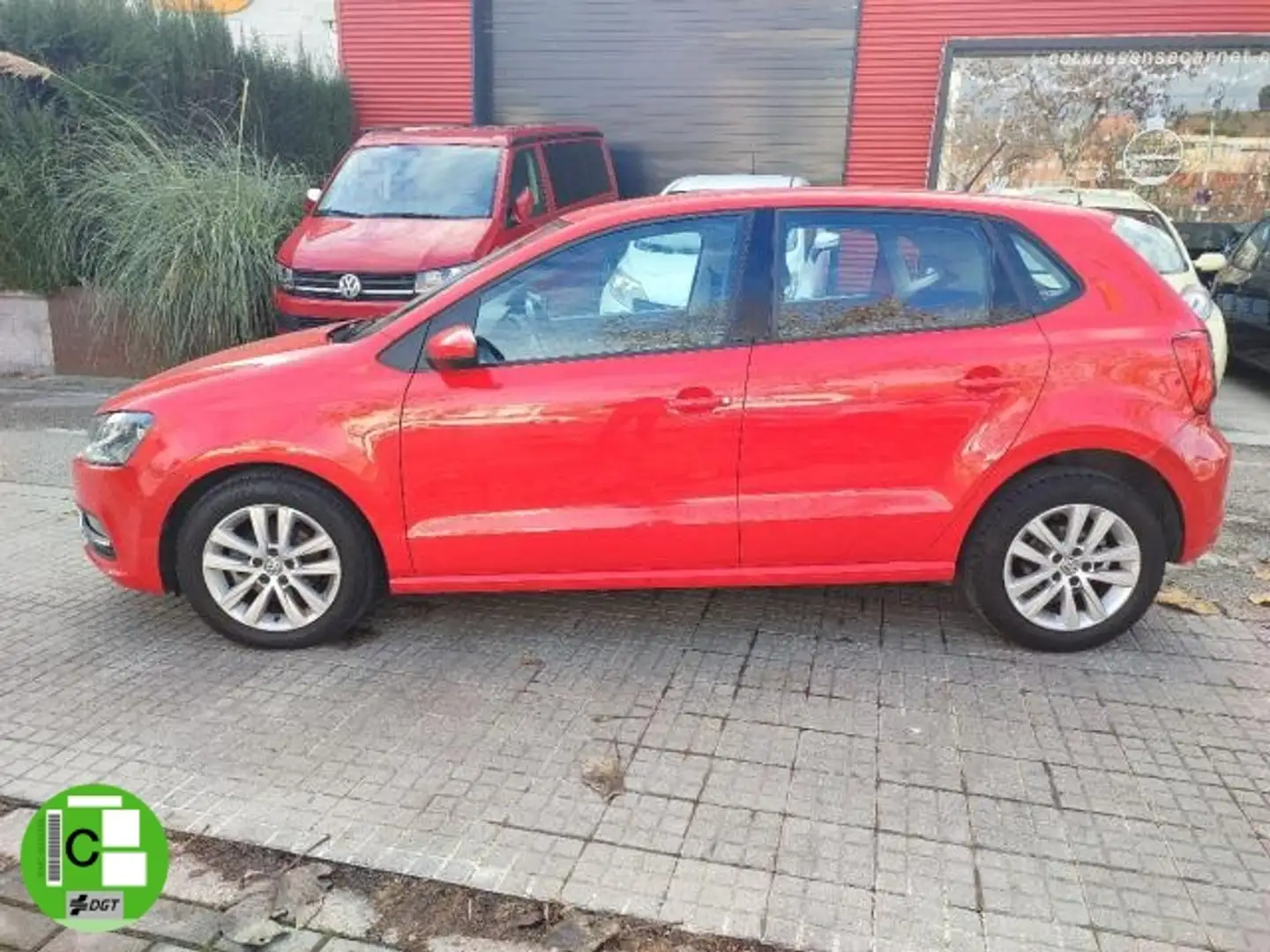 Volkswagen Polo 1.2 TSI BMT Advance DSG 66kW Rojo - 2