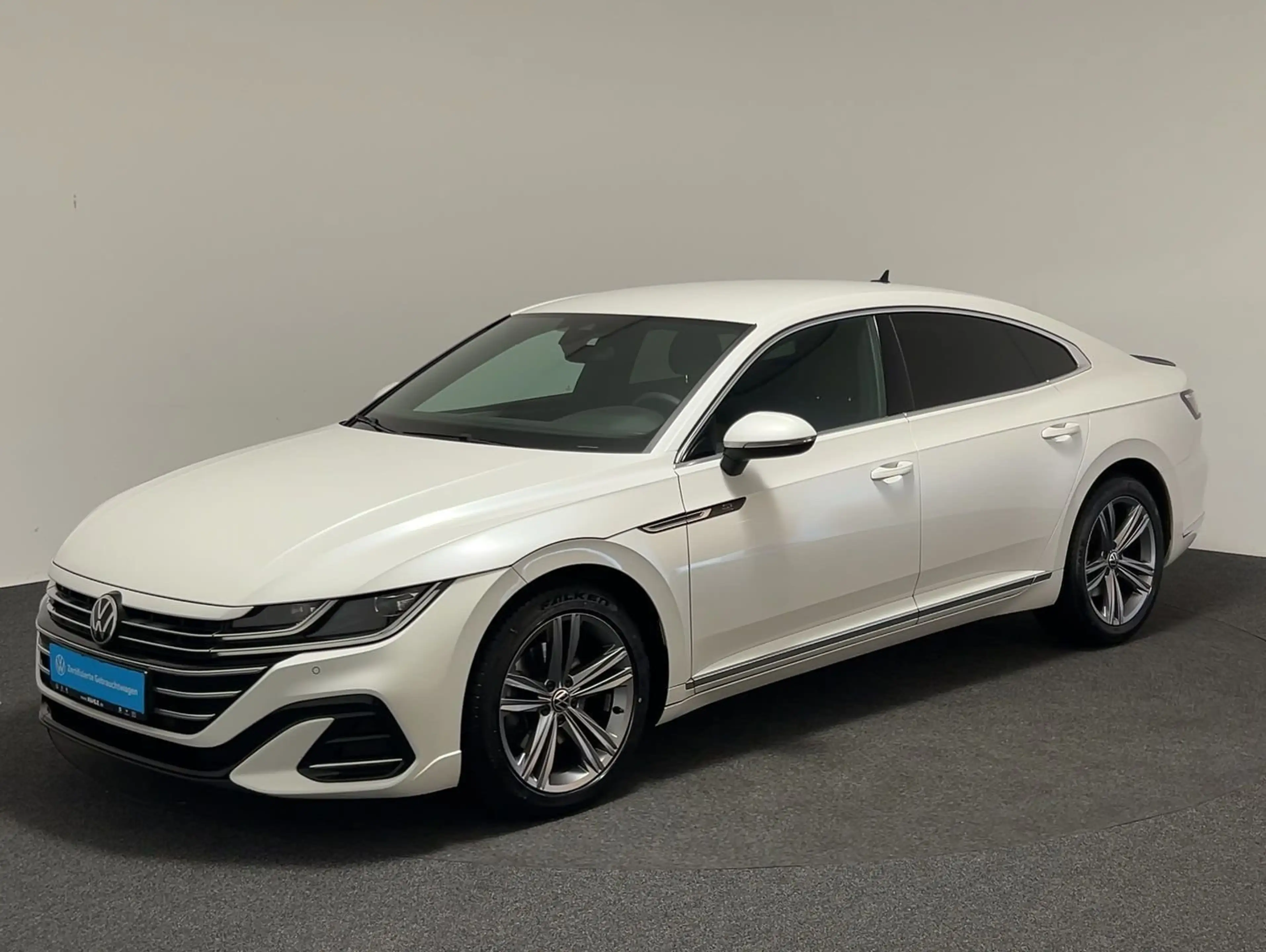 Volkswagen Arteon 2.0 TDI DSG R-Line CarPlay Black ACC LED — photo 3
