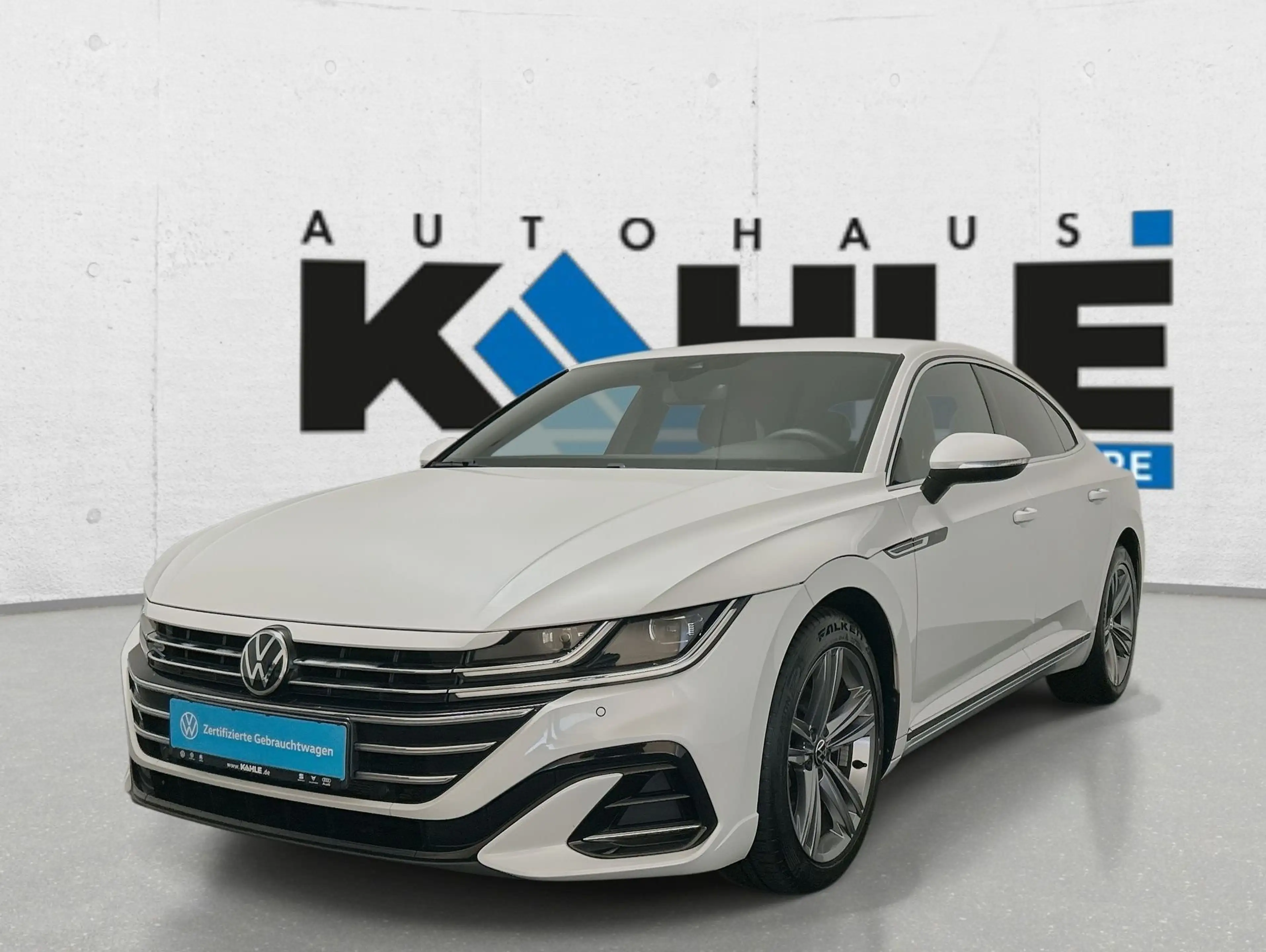 Volkswagen Arteon 2.0 TDI DSG R-Line CarPlay Black ACC LED — photo 2