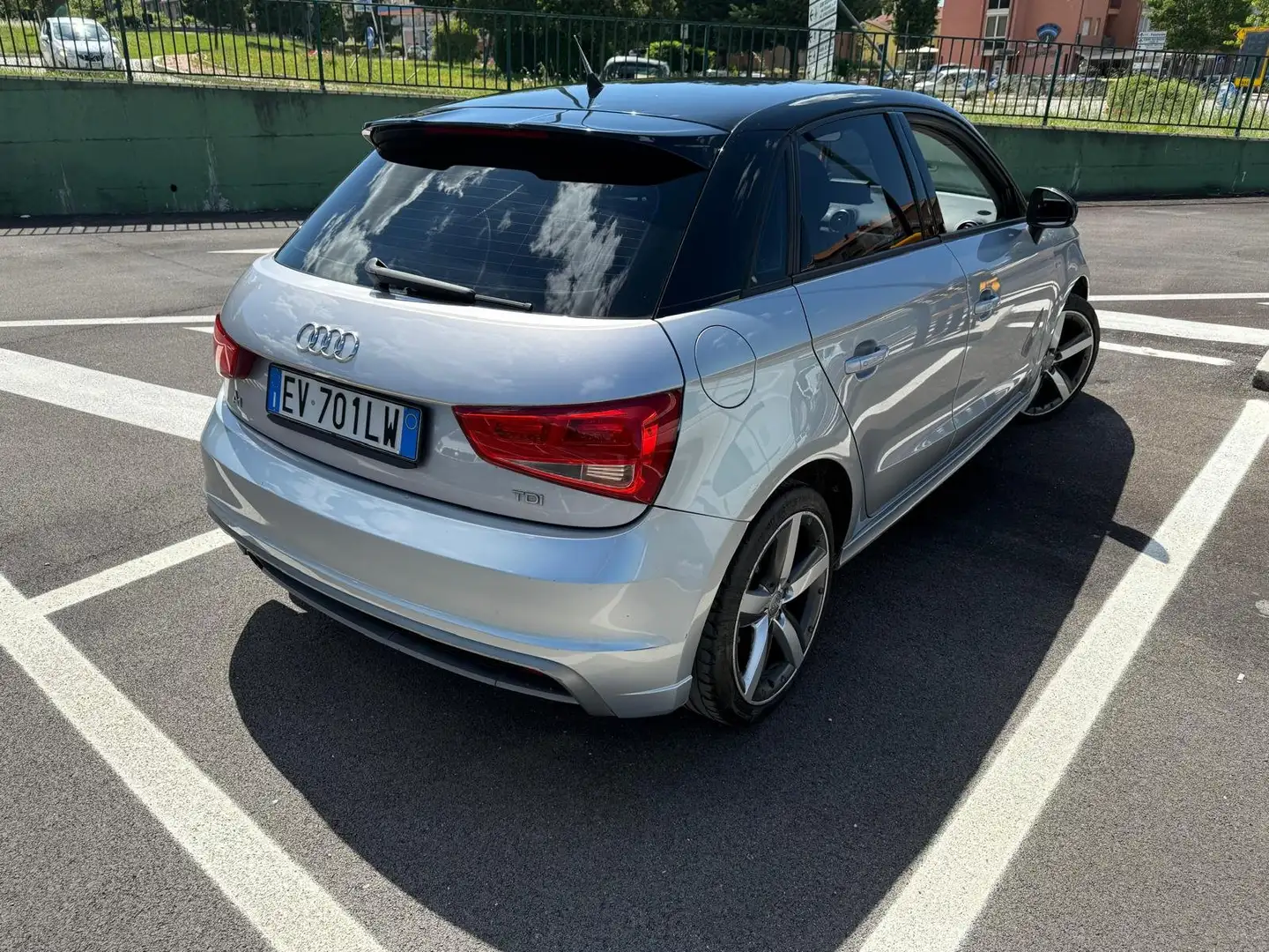 Audi A1 A1 SPB 1.6 TDI - S Line  90cv Grigio - 1