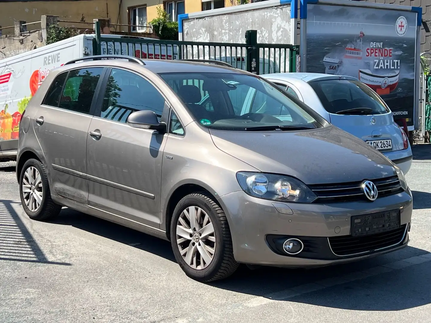 Volkswagen Golf Plus VI Life*SITZHZ*PDC*DSG* Brun - 1