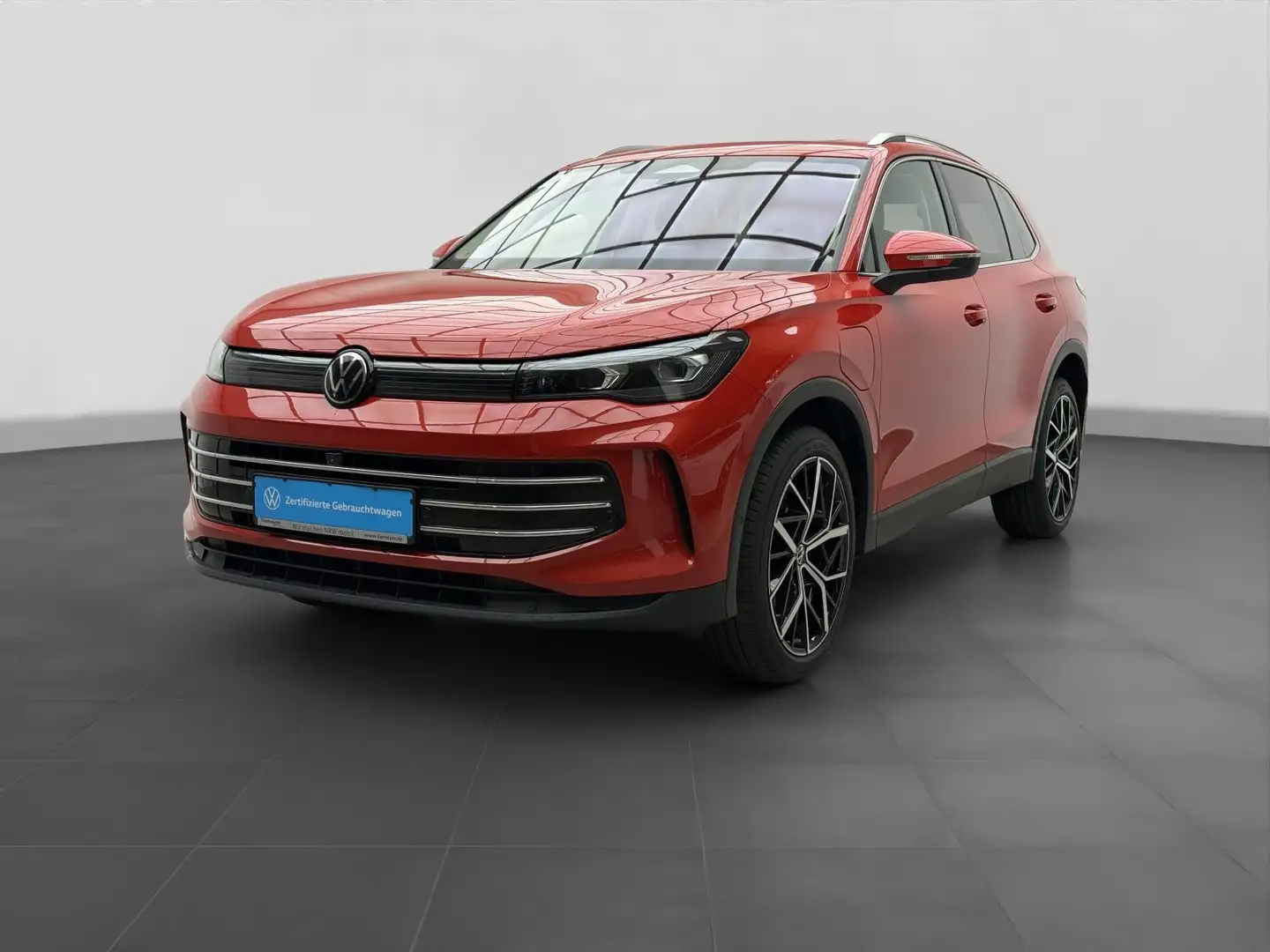 Volkswagen Tiguan 1.5 TSI eHybrid ELEGANCE LM20 PANO AHK IQ Rot - 2