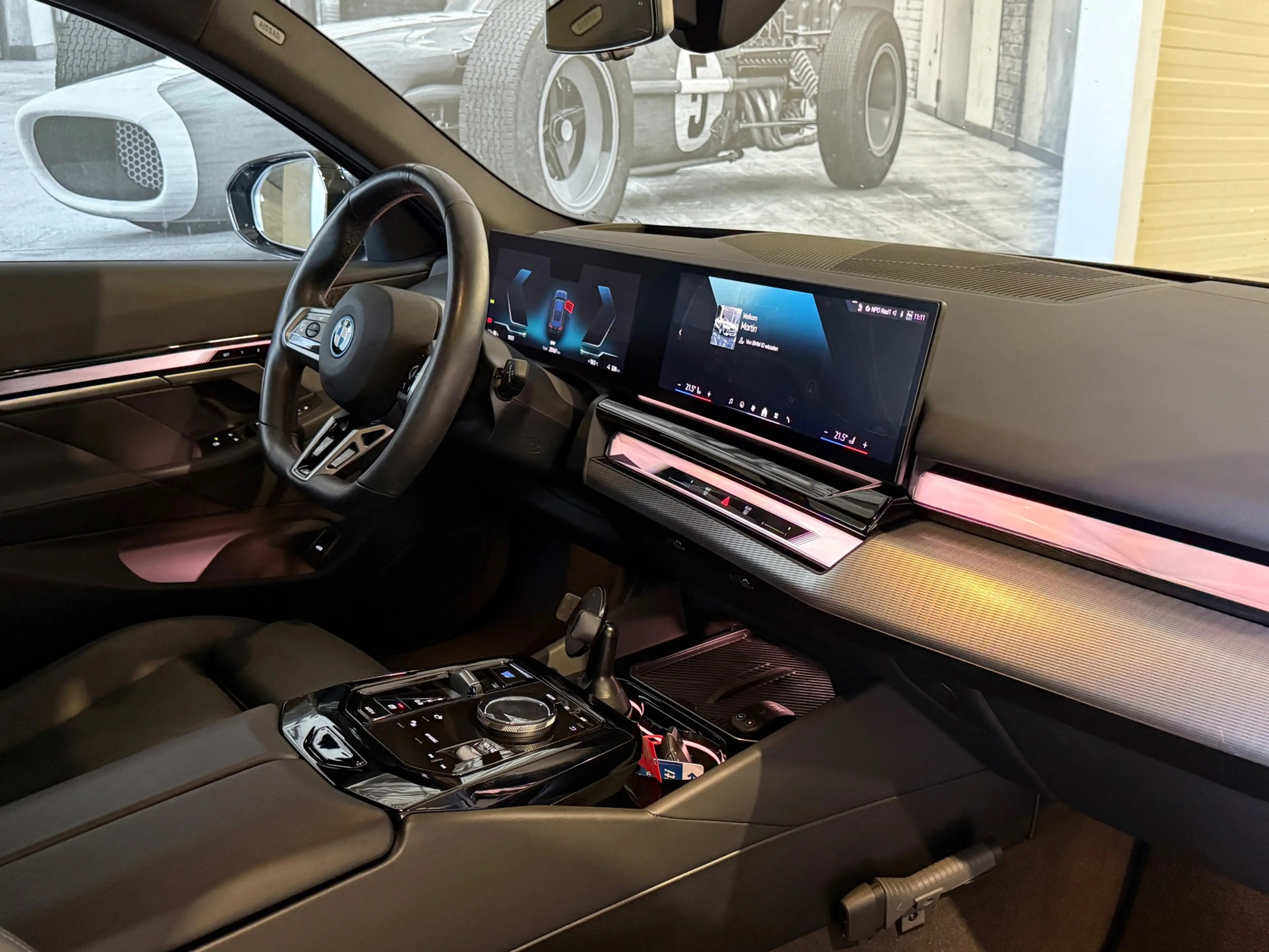 BMW i5 Touring EDrive40 M Sport Edition 84 kWh — photo 35