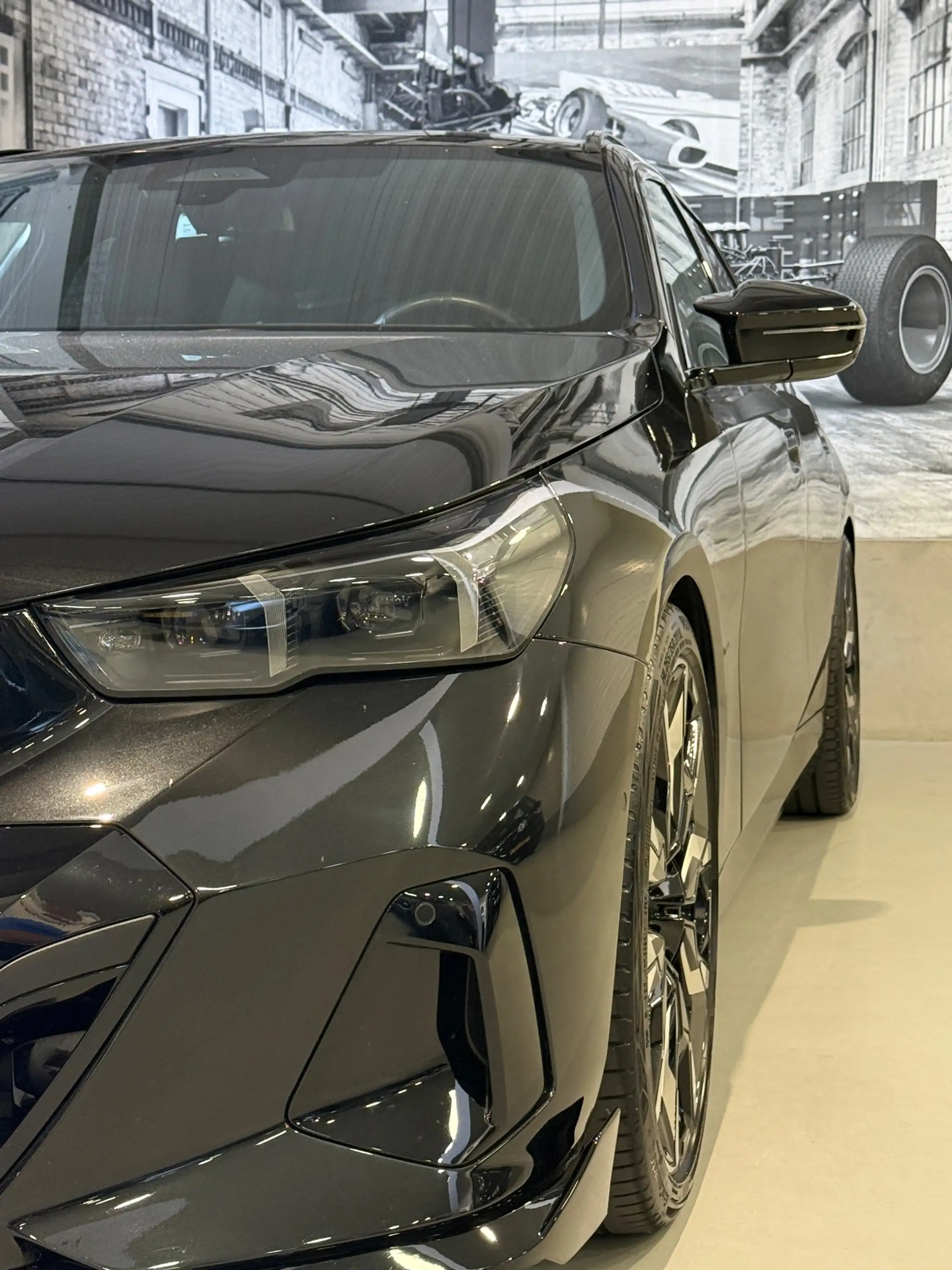 BMW i5 Touring EDrive40 M Sport Edition 84 kWh — photo 24