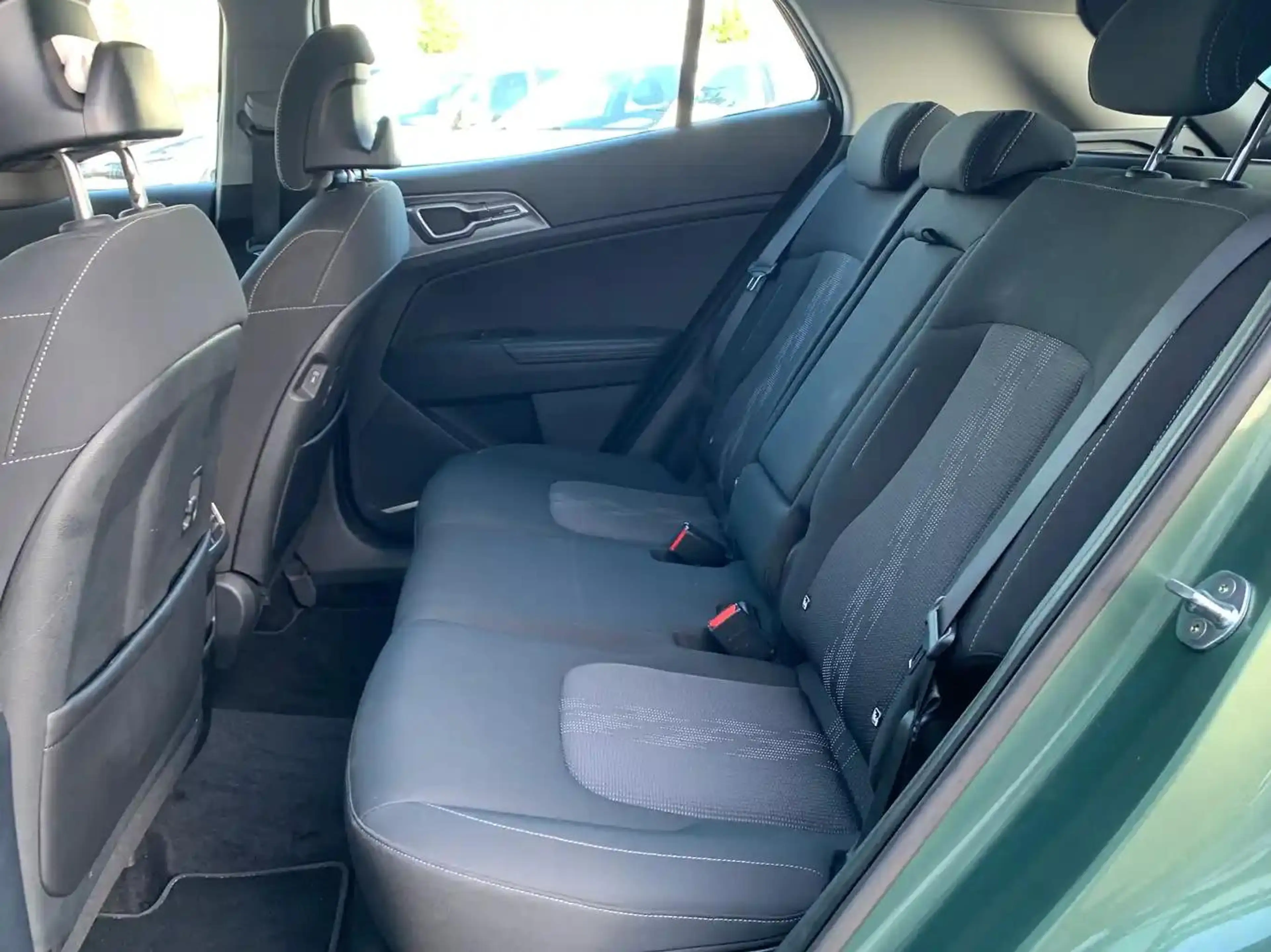 Kia Sportage 1.6 T-GDi MHEV DynamicLine | 1650 kg trekgewicht | — photo 12