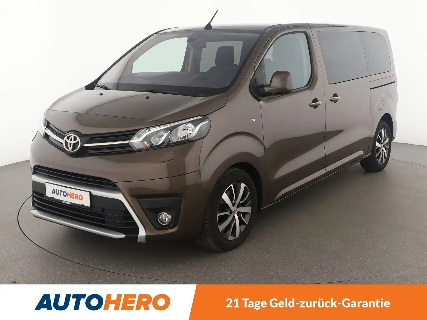 Toyota Proace 2.0 D-4D L1 Family Comfort Aut.*HUD*NAVI*TEMPO* Коричневий - 1