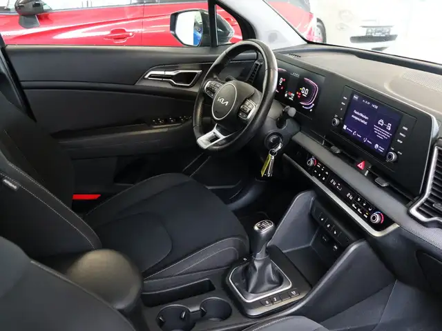 Kia Sportage view 3