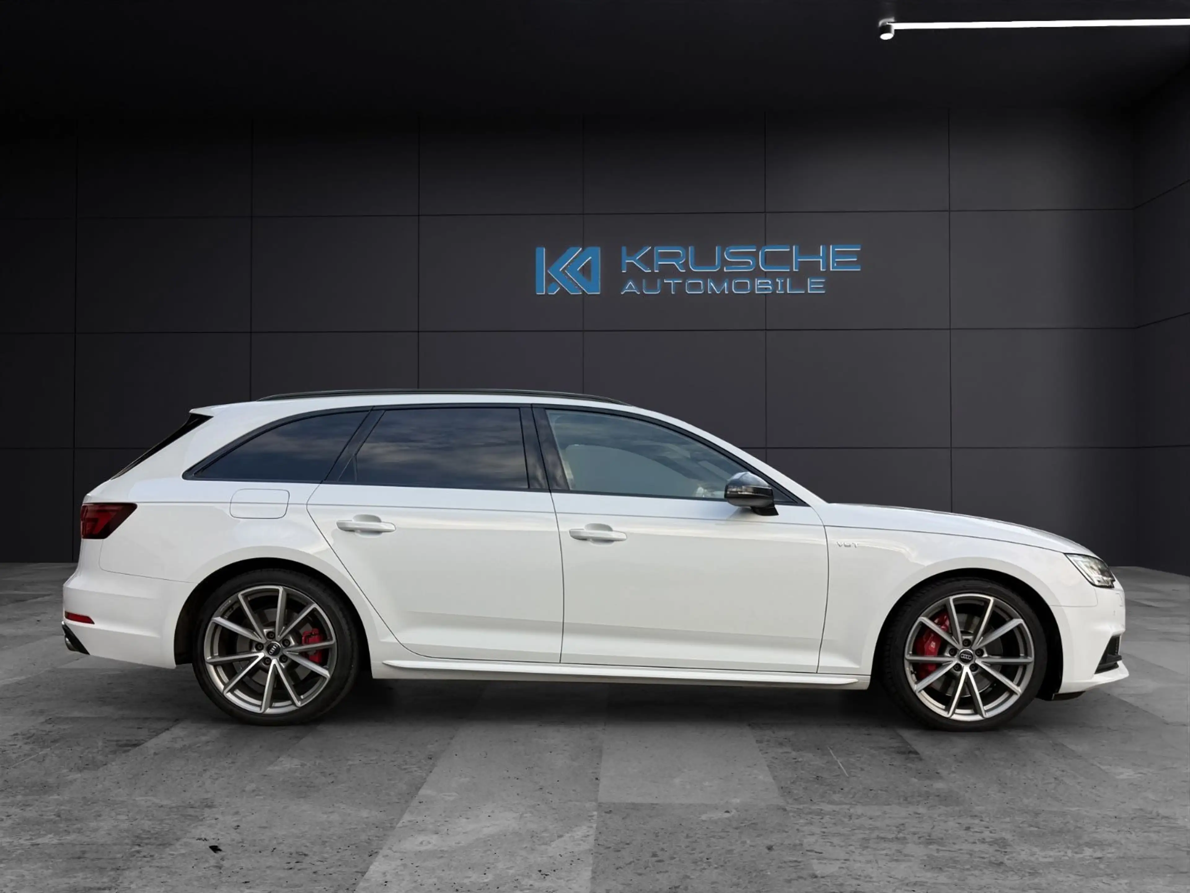 Audi S4 Avant 3.0 TFSI quattro *LED*RFK*SHZ*AHK*ACC* — photo 6