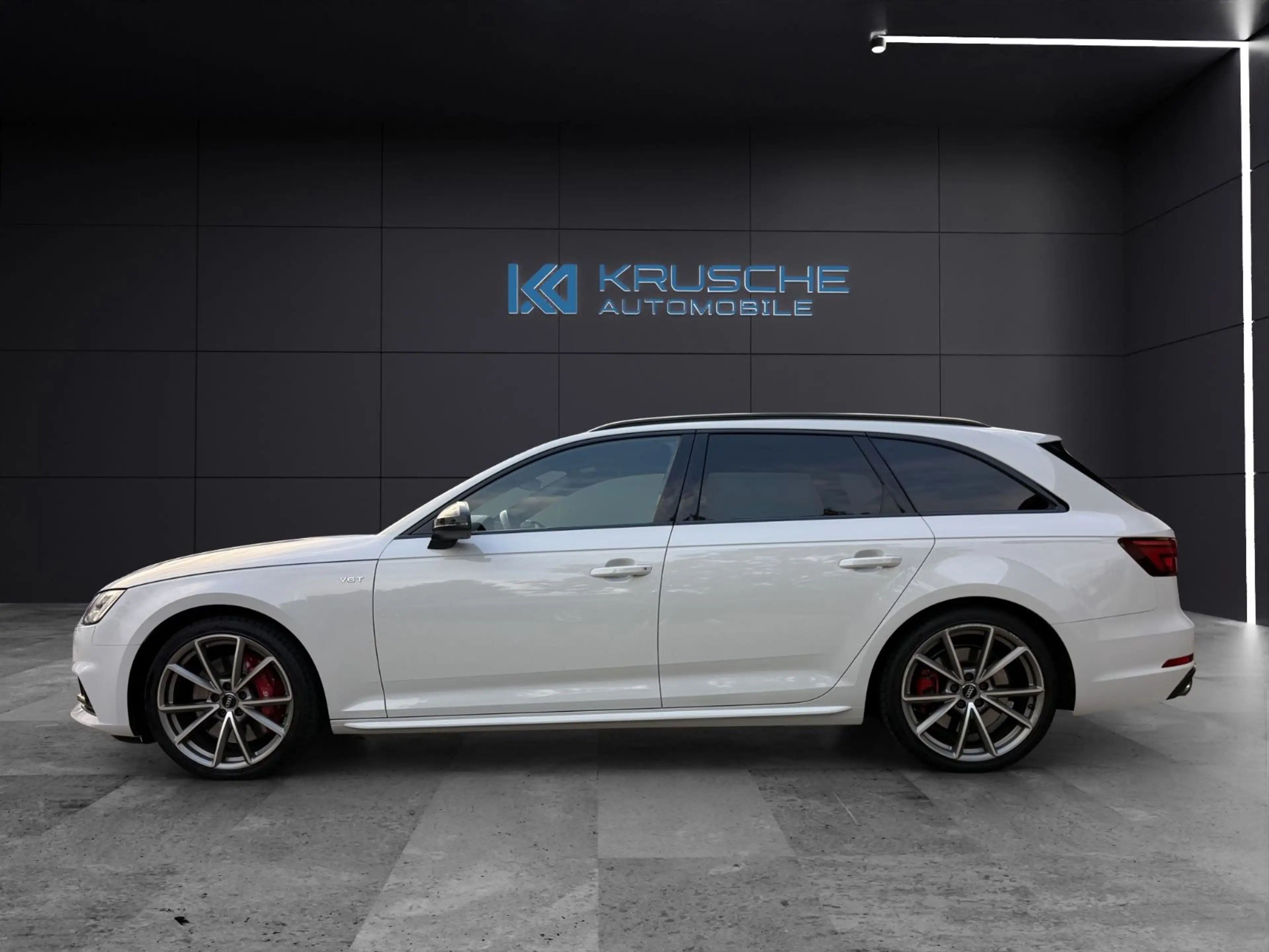 Audi S4 Avant 3.0 TFSI quattro *LED*RFK*SHZ*AHK*ACC* — photo 2