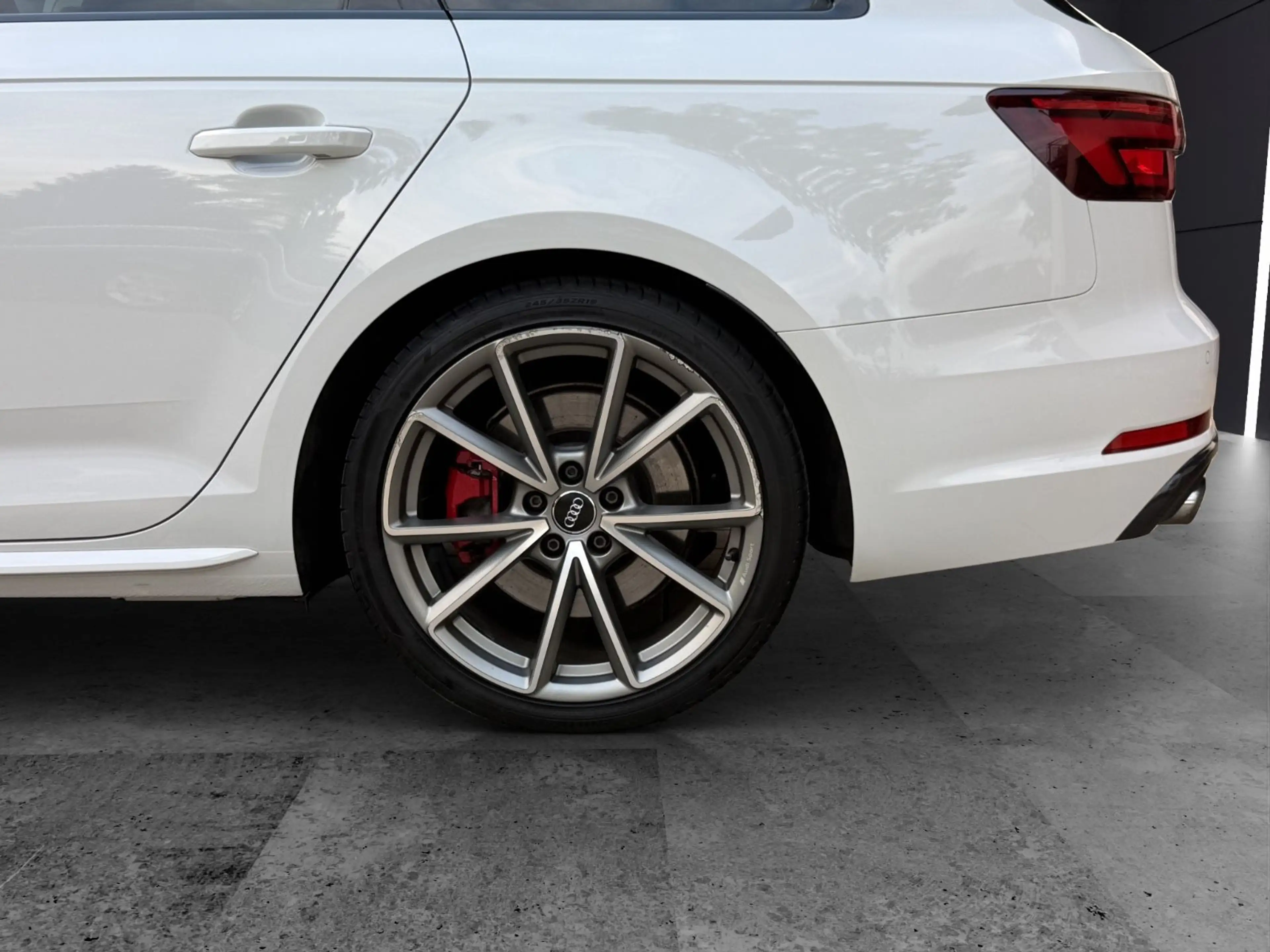 Audi S4 Avant 3.0 TFSI quattro *LED*RFK*SHZ*AHK*ACC* — photo 10