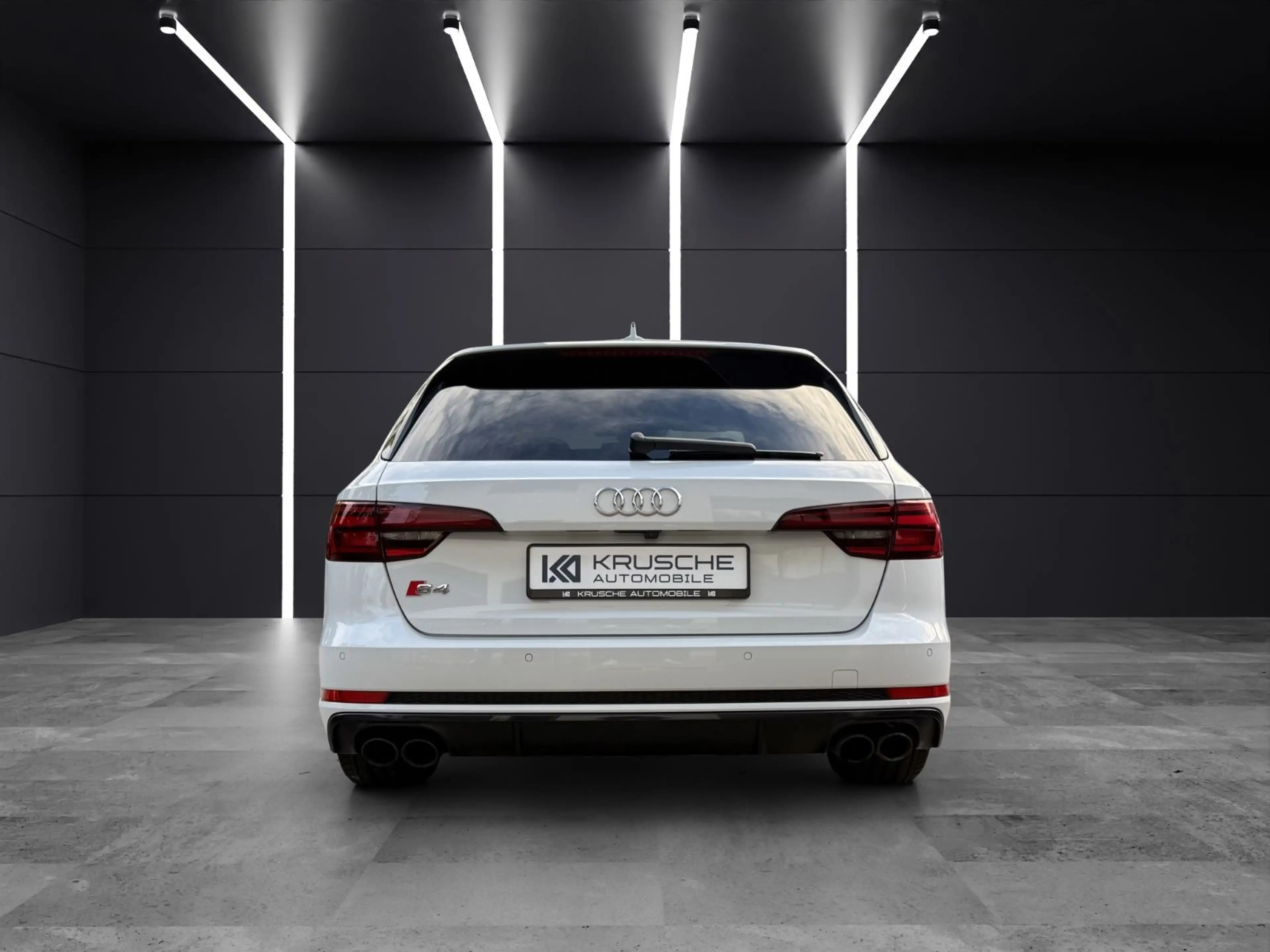 Audi S4 Avant 3.0 TFSI quattro *LED*RFK*SHZ*AHK*ACC* — photo 4