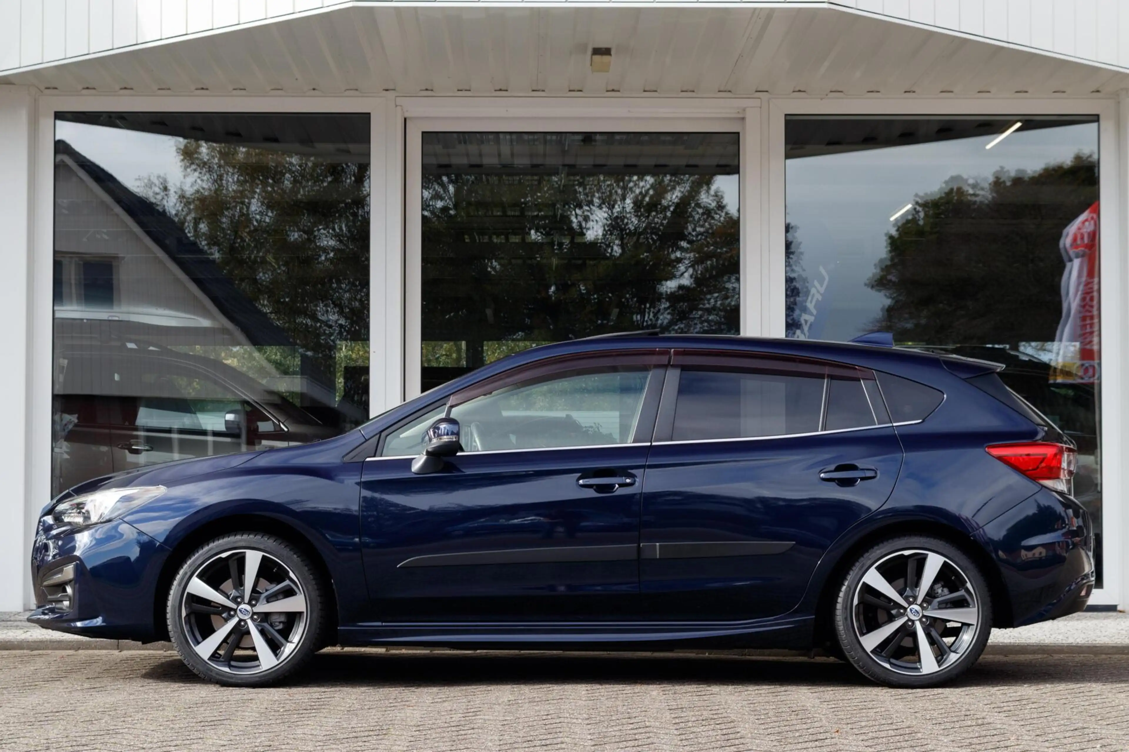 Subaru Impreza 1.6i CVT Premium | Eyesight | Adaptive cruise cont — photo 6