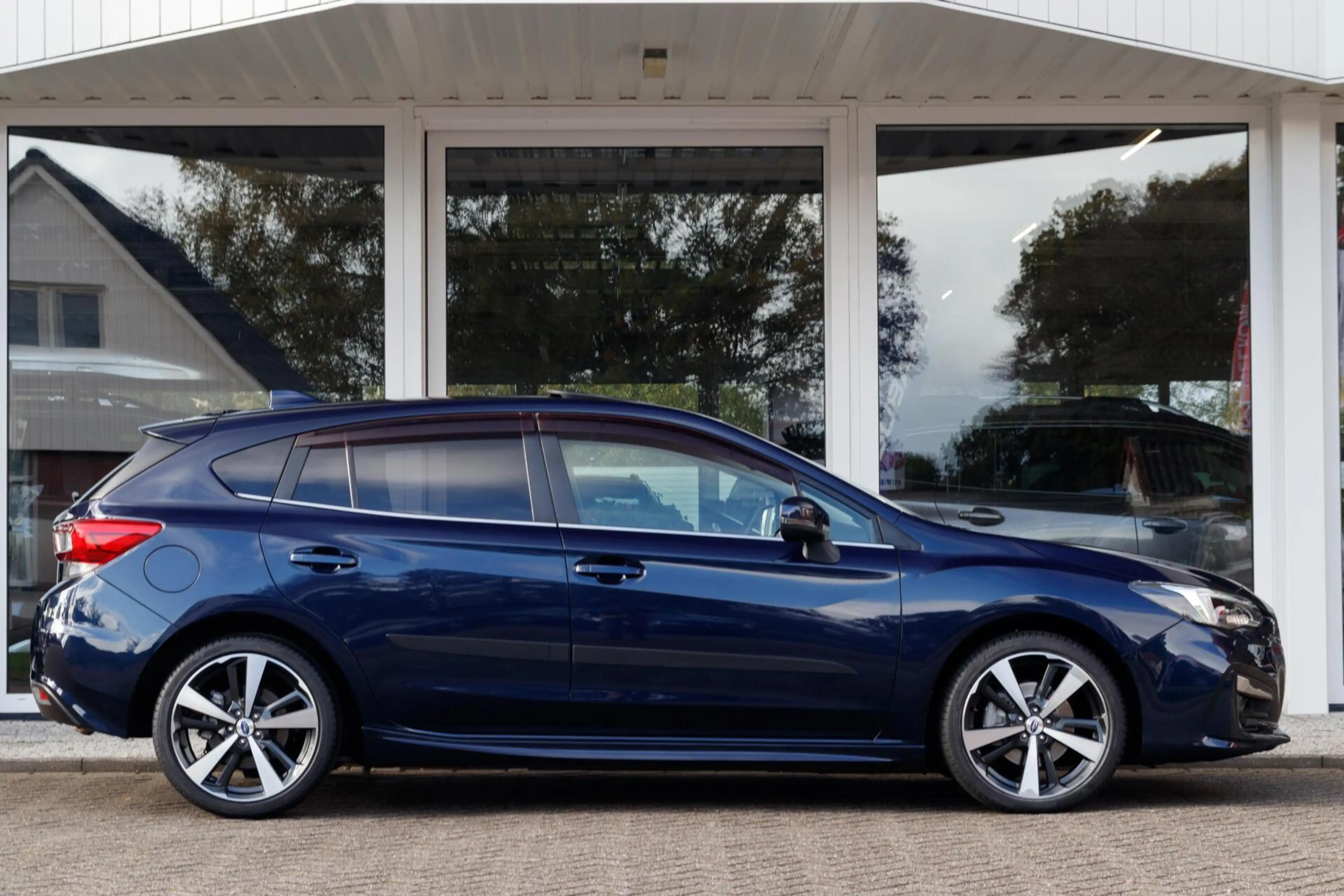 Subaru Impreza 1.6i CVT Premium | Eyesight | Adaptive cruise cont — photo 7