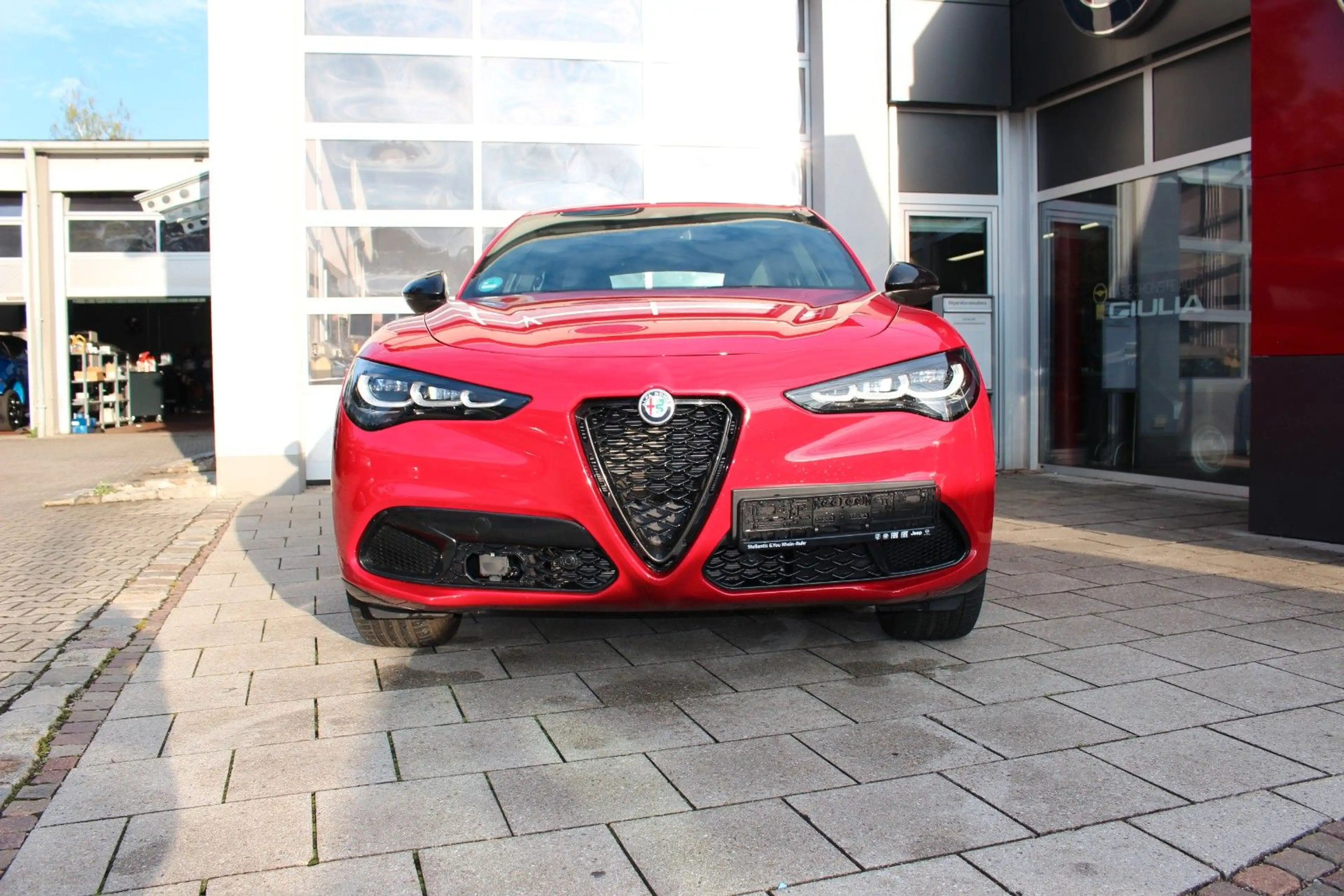 Alfa Romeo Stelvio Veloce Q4 Matrix Werksgarantie bis 11.27 — photo 2