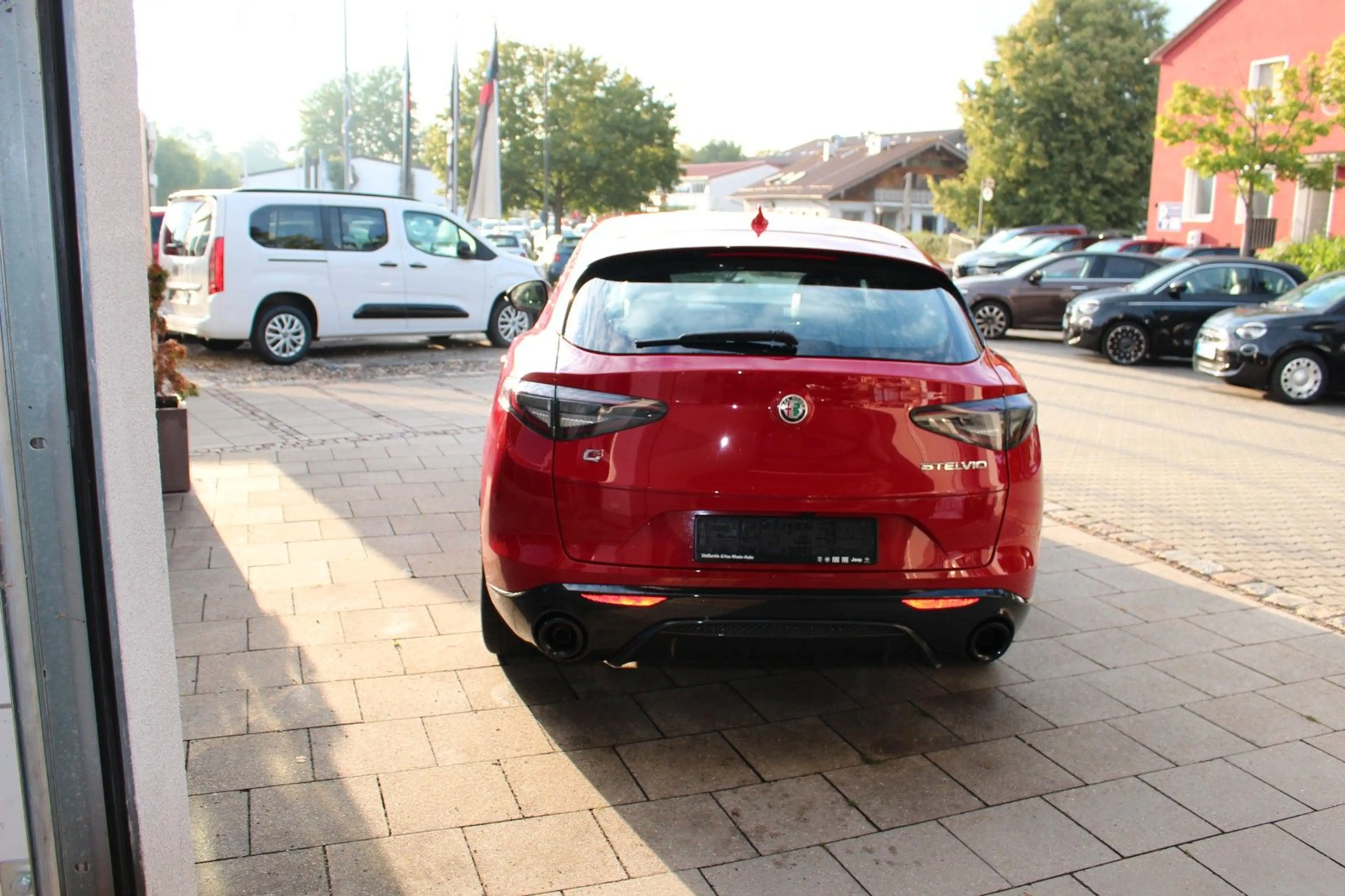 Alfa Romeo Stelvio Veloce Q4 Matrix Werksgarantie bis 11.27 — photo 7