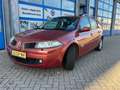 Renault Megane Grand Tour 1.6-16V Privilège Rouge - thumbnail 2