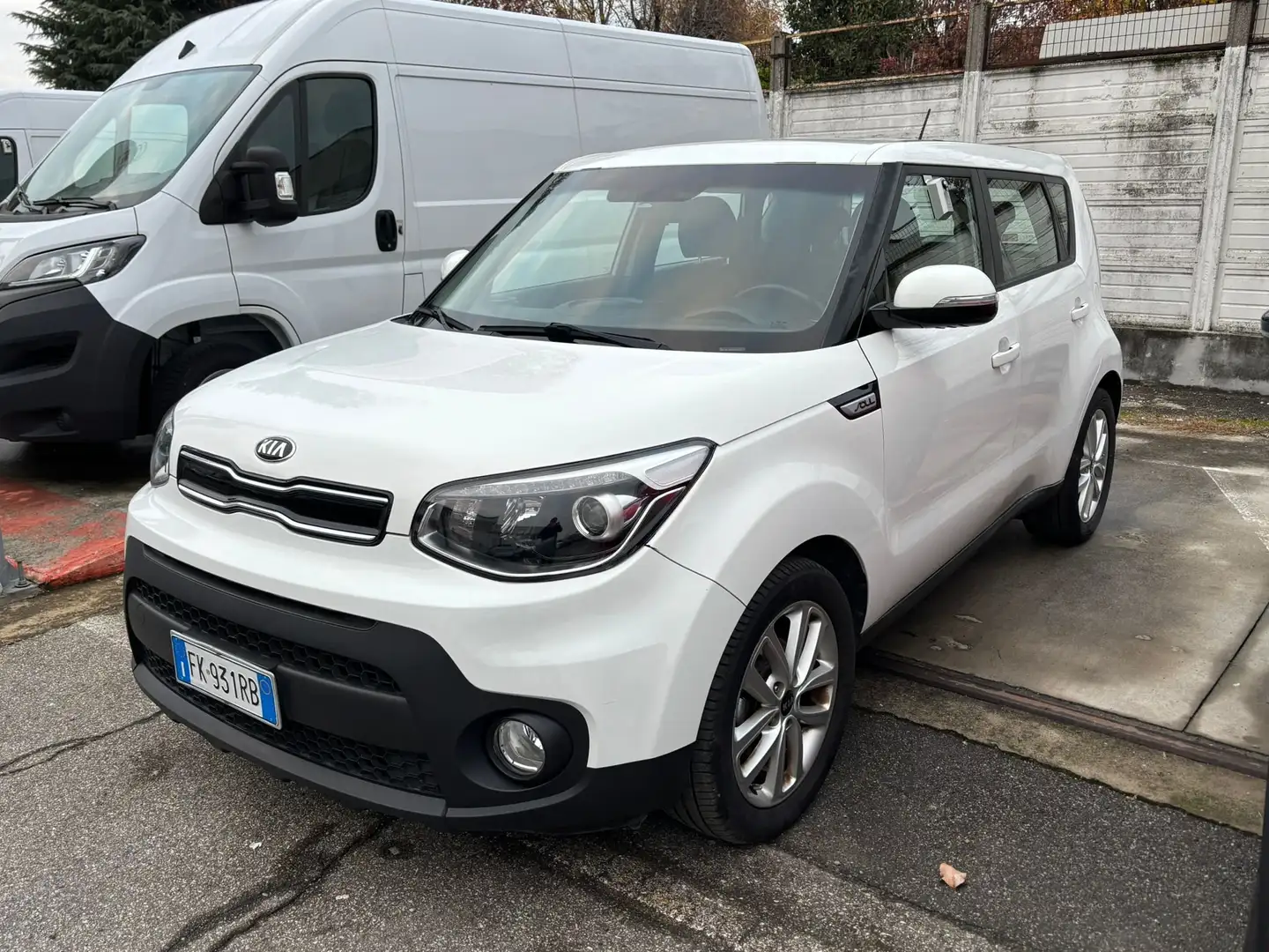 Kia Soul Soul II 2014 1.6 crdi 16v Your Design your my17 White - 1