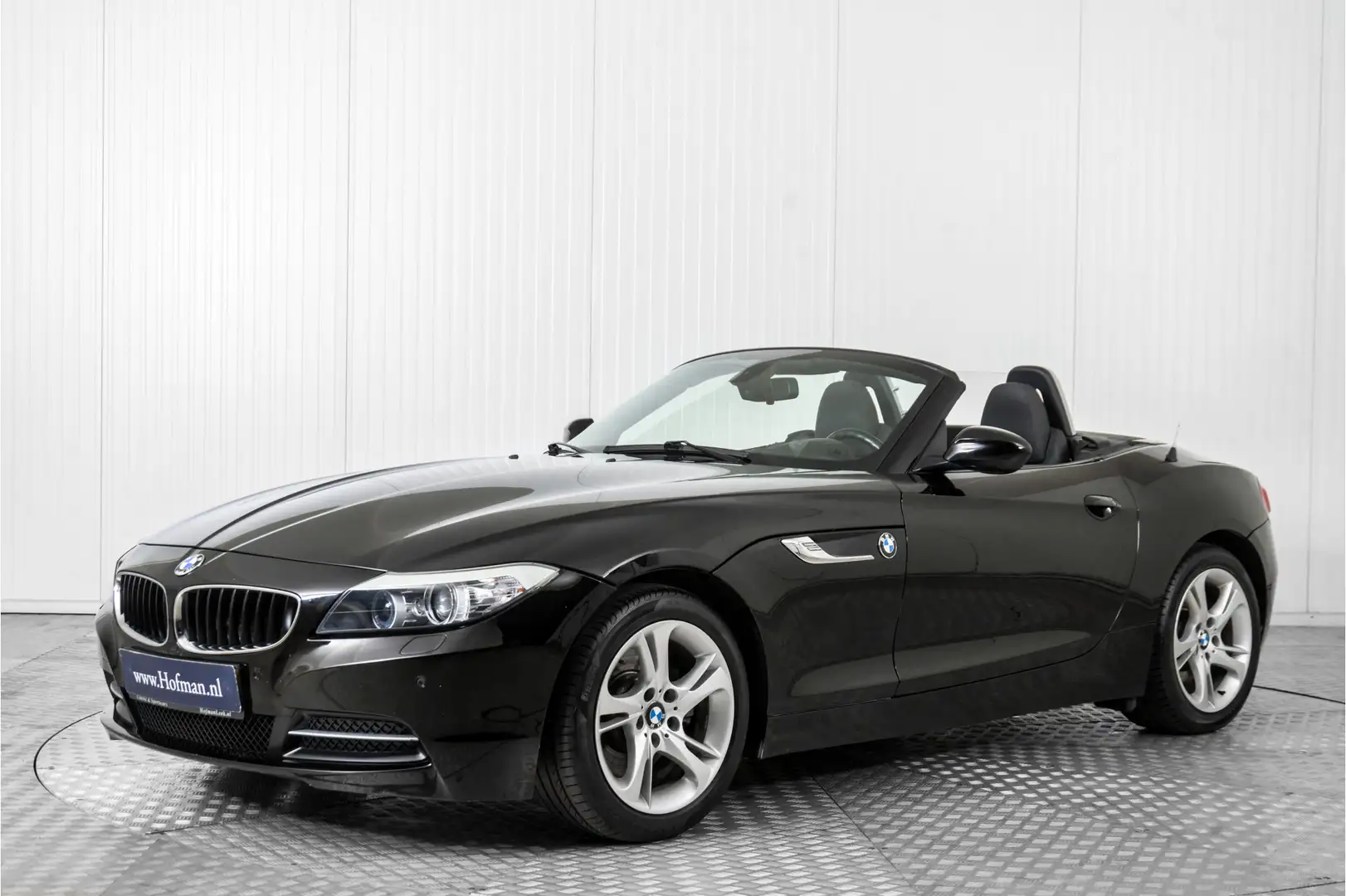 BMW Z4 Roadster sDrive30i Zwart - 1