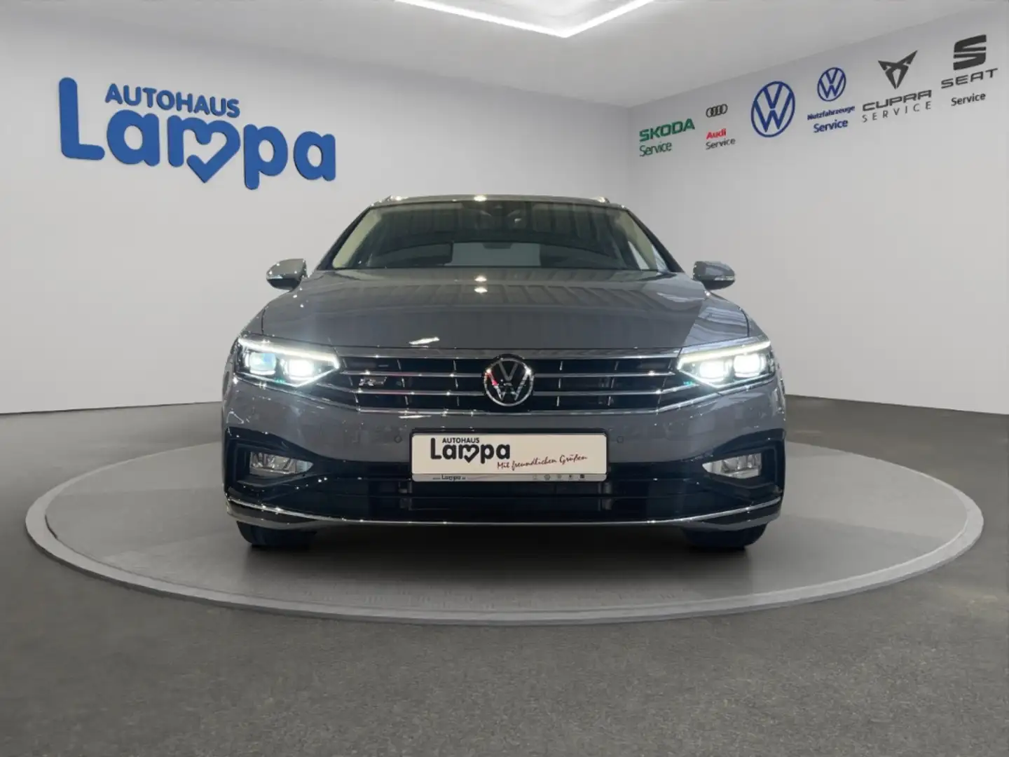 Volkswagen Passat Variant Elegance R-Line 2.0 TDI DSG AHK,NAV,RFK Grau - 2