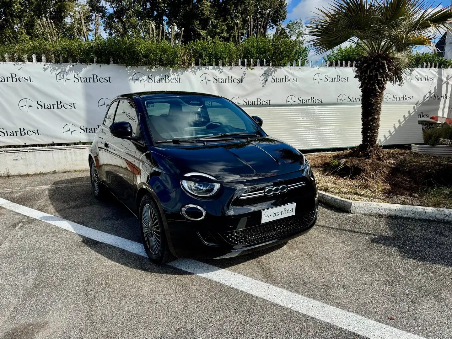 Fiat 500e 500e 3+1 42 kWh Icon +*KM 11.000* Noir - 2
