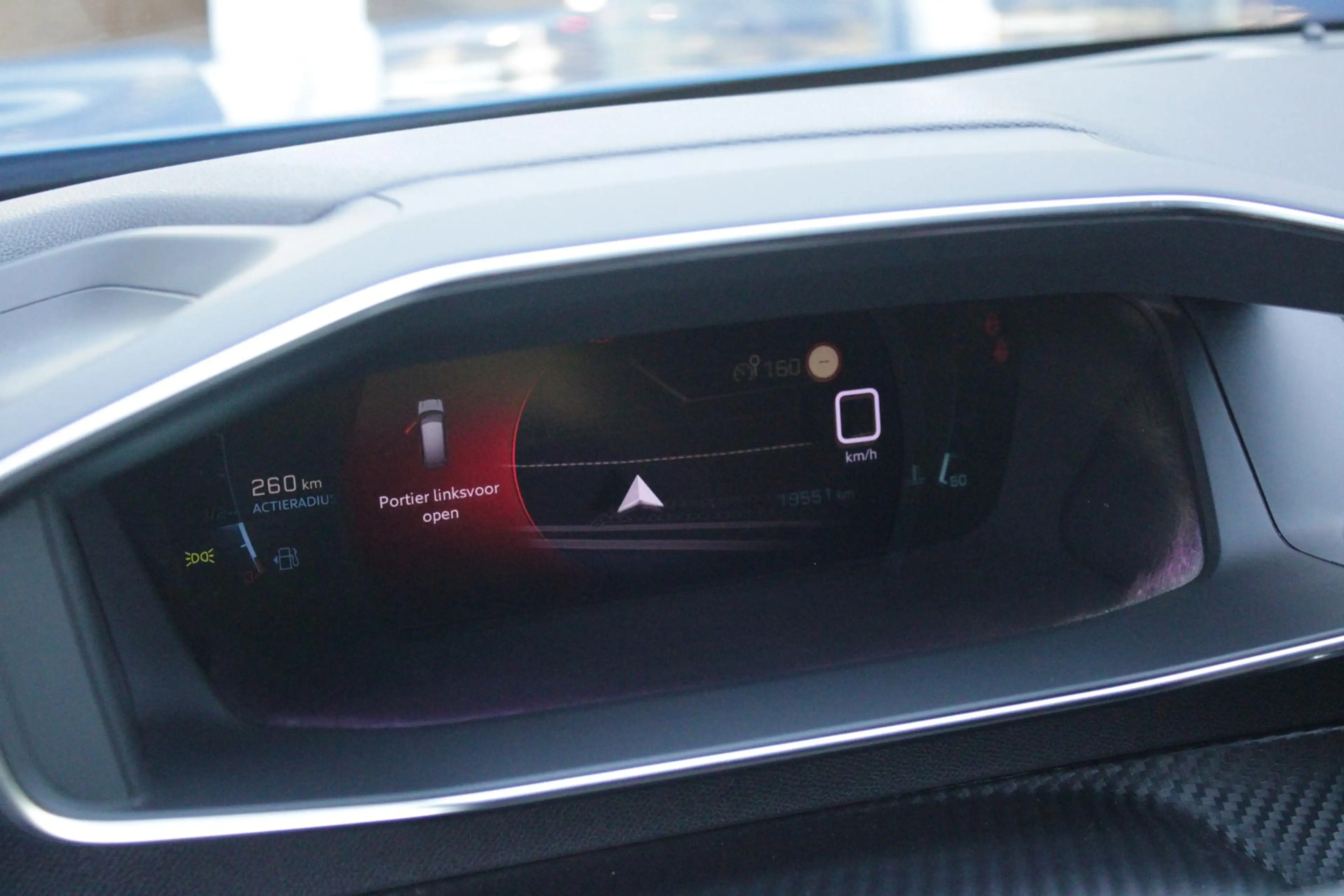 Peugeot 2008 1.2 130PK ALLURE PACK | TREKHAAK AFNEEMBAAR | NAVI — photo 5