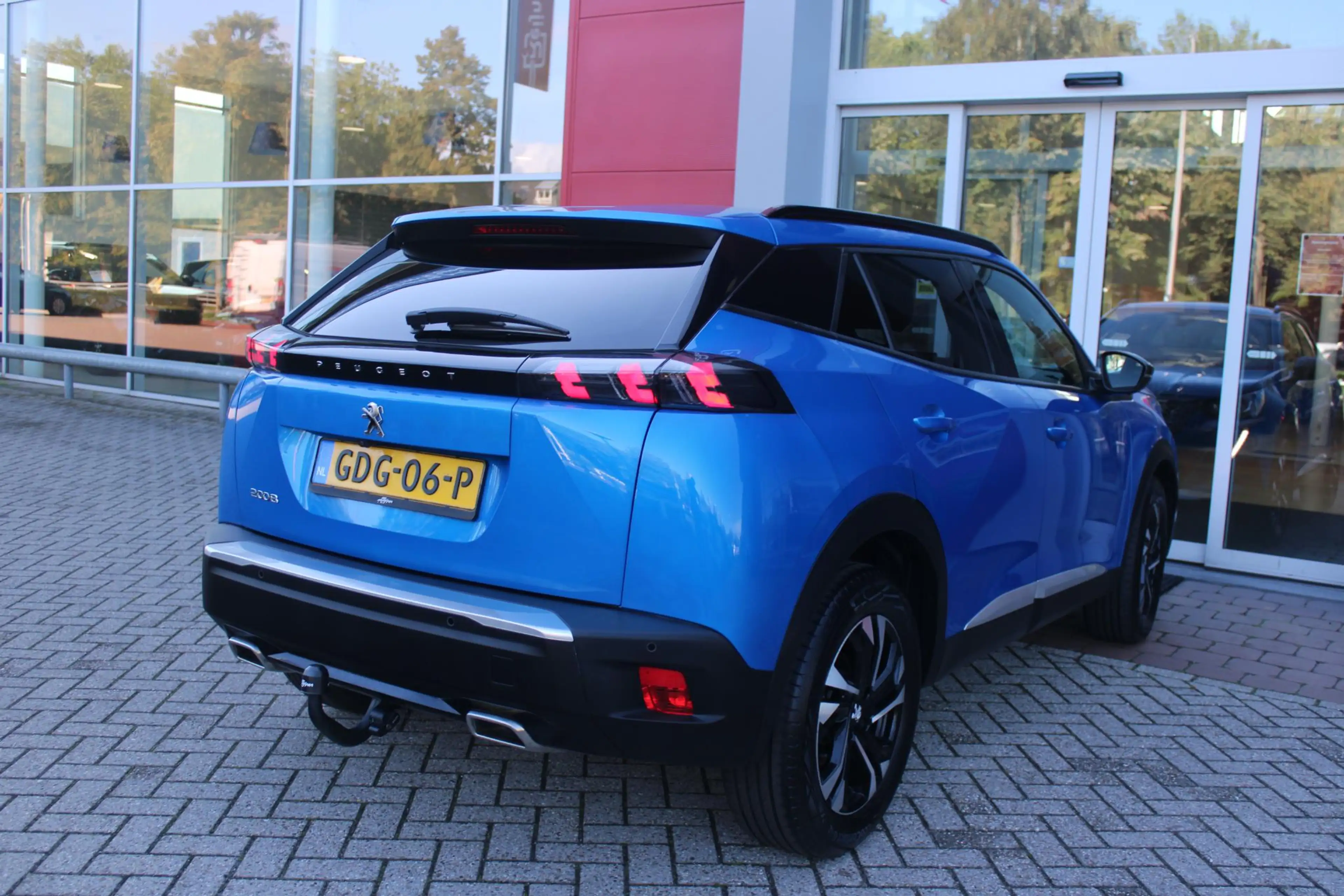 Peugeot 2008 1.2 130PK ALLURE PACK | TREKHAAK AFNEEMBAAR | NAVI — photo 41