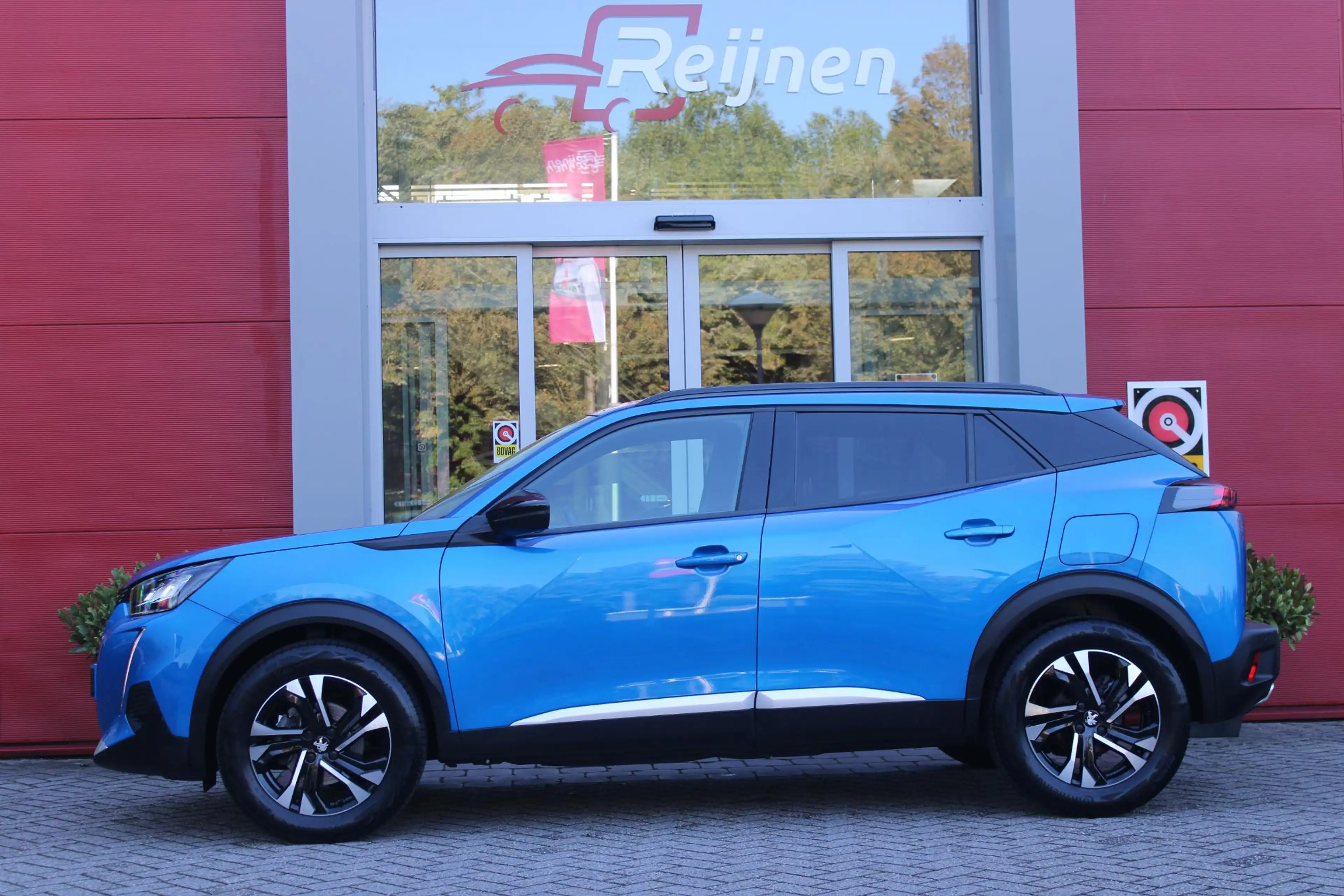 Peugeot 2008 1.2 130PK ALLURE PACK | TREKHAAK AFNEEMBAAR | NAVI — photo 3
