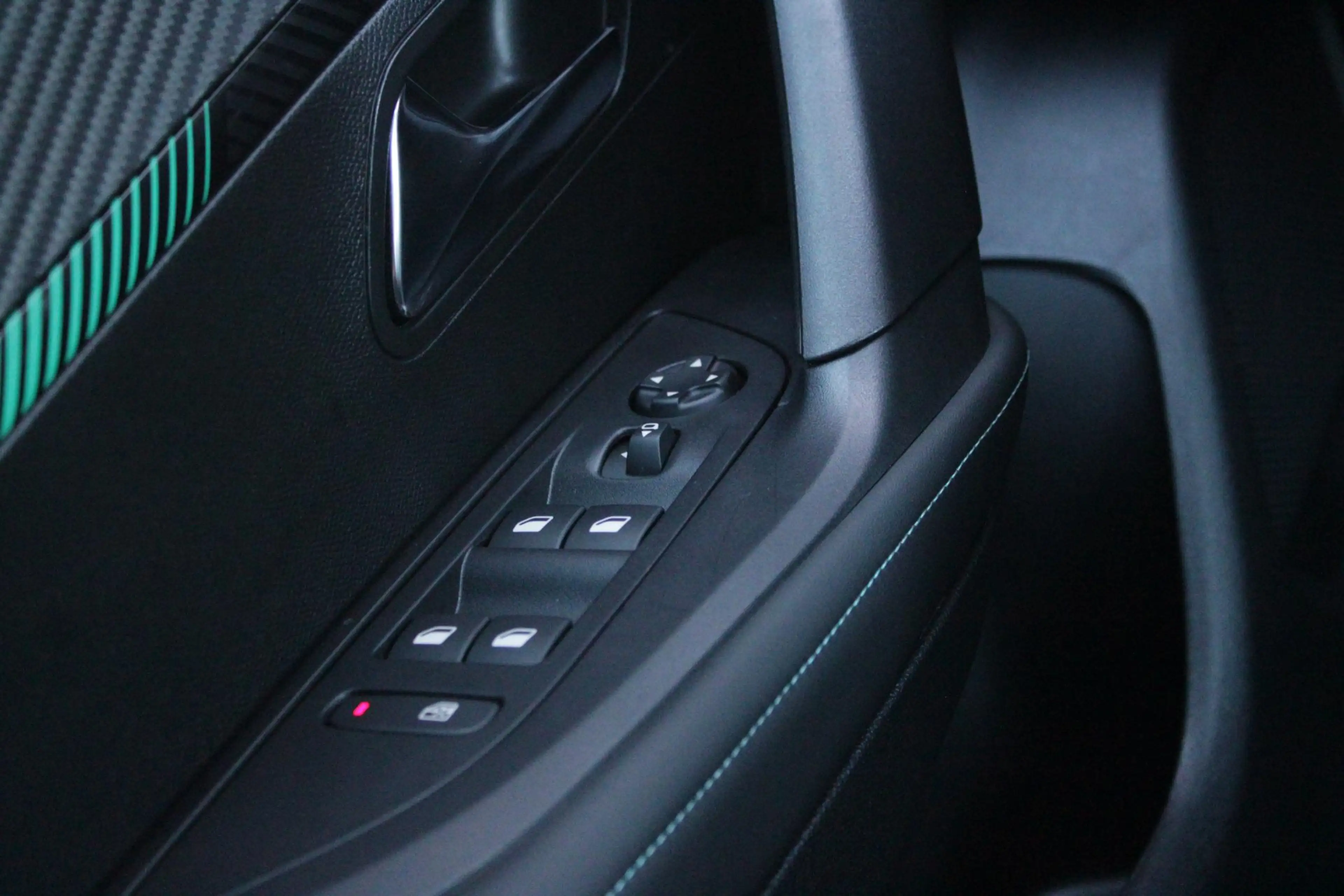 Peugeot 2008 1.2 130PK ALLURE PACK | TREKHAAK AFNEEMBAAR | NAVI — photo 15