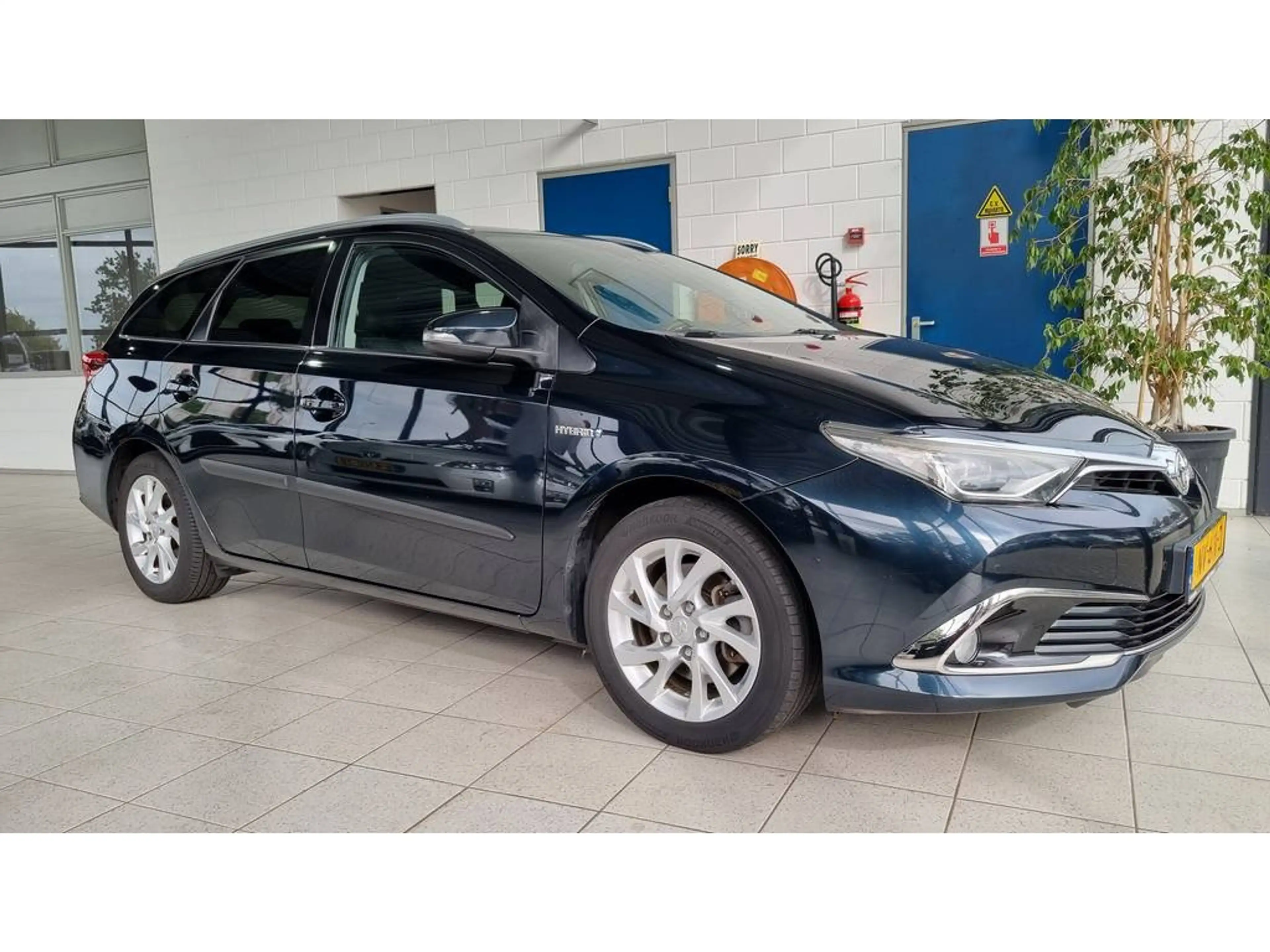 Toyota Auris Touring Sports TS 1.8 Business Pro | Navigatie | L — photo 25