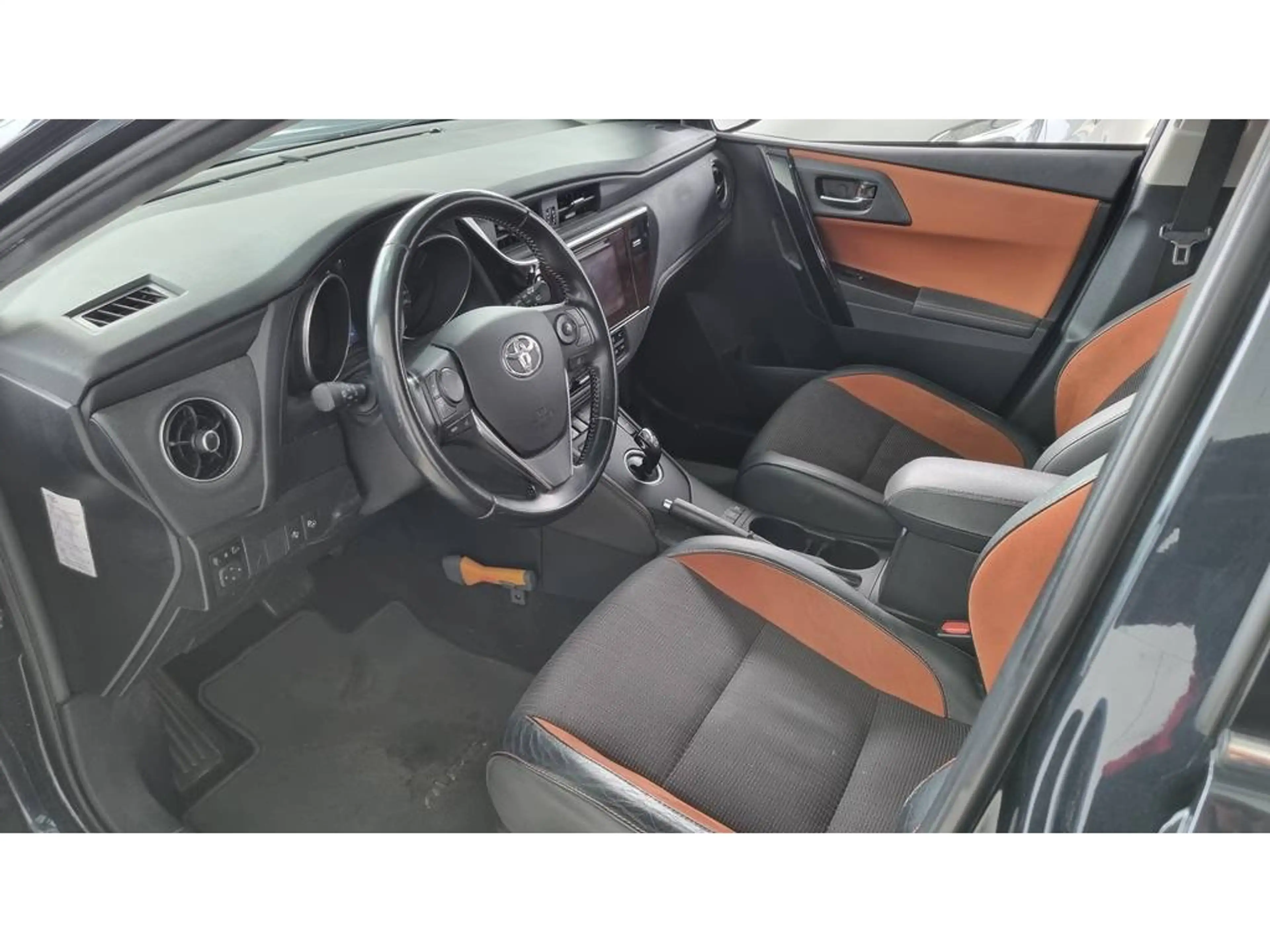 Toyota Auris Touring Sports TS 1.8 Business Pro | Navigatie | L — photo 8