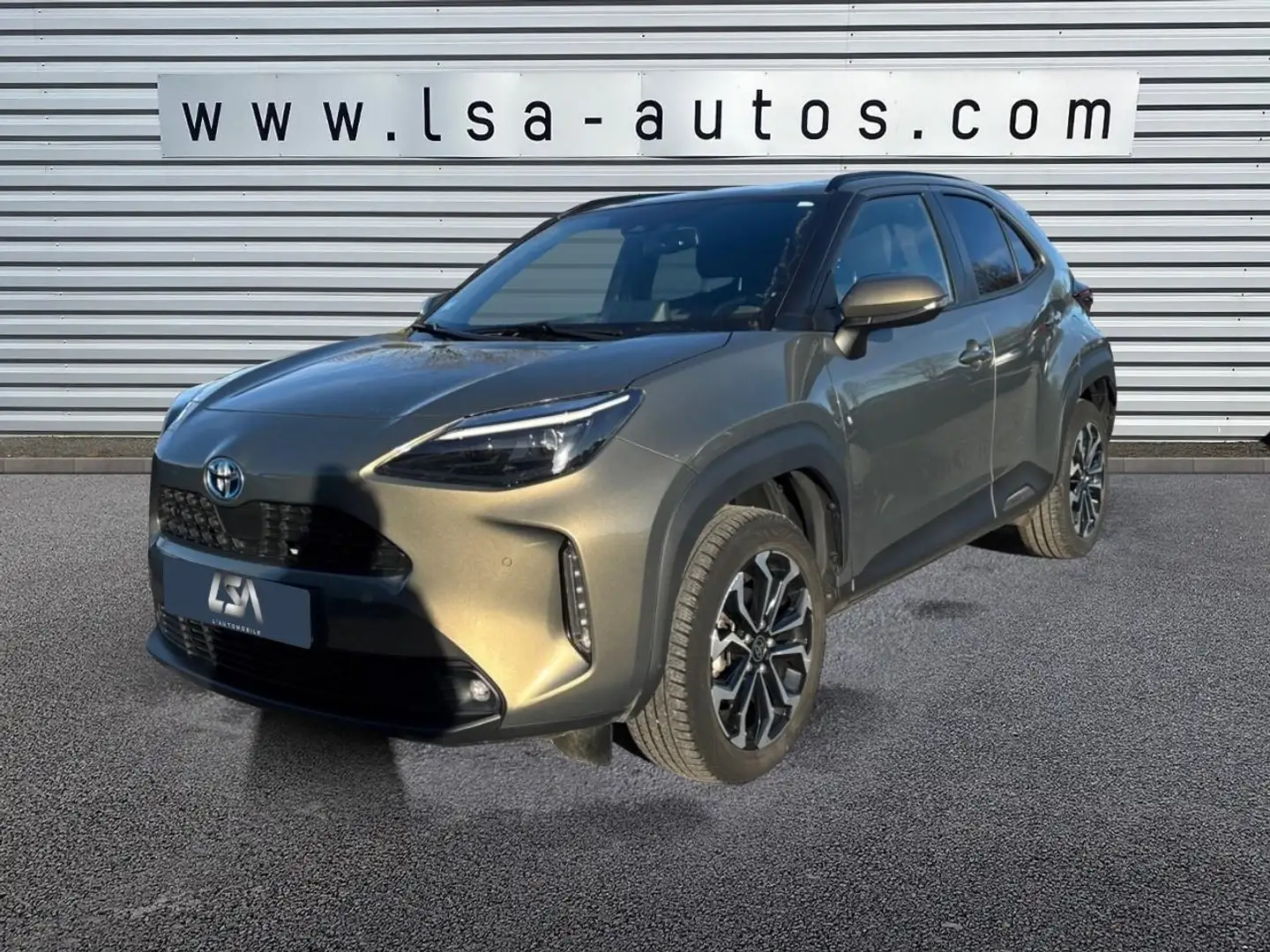 Toyota Yaris Cross Hybrid 116h - BV CVT (MY22) Design Gris - 1