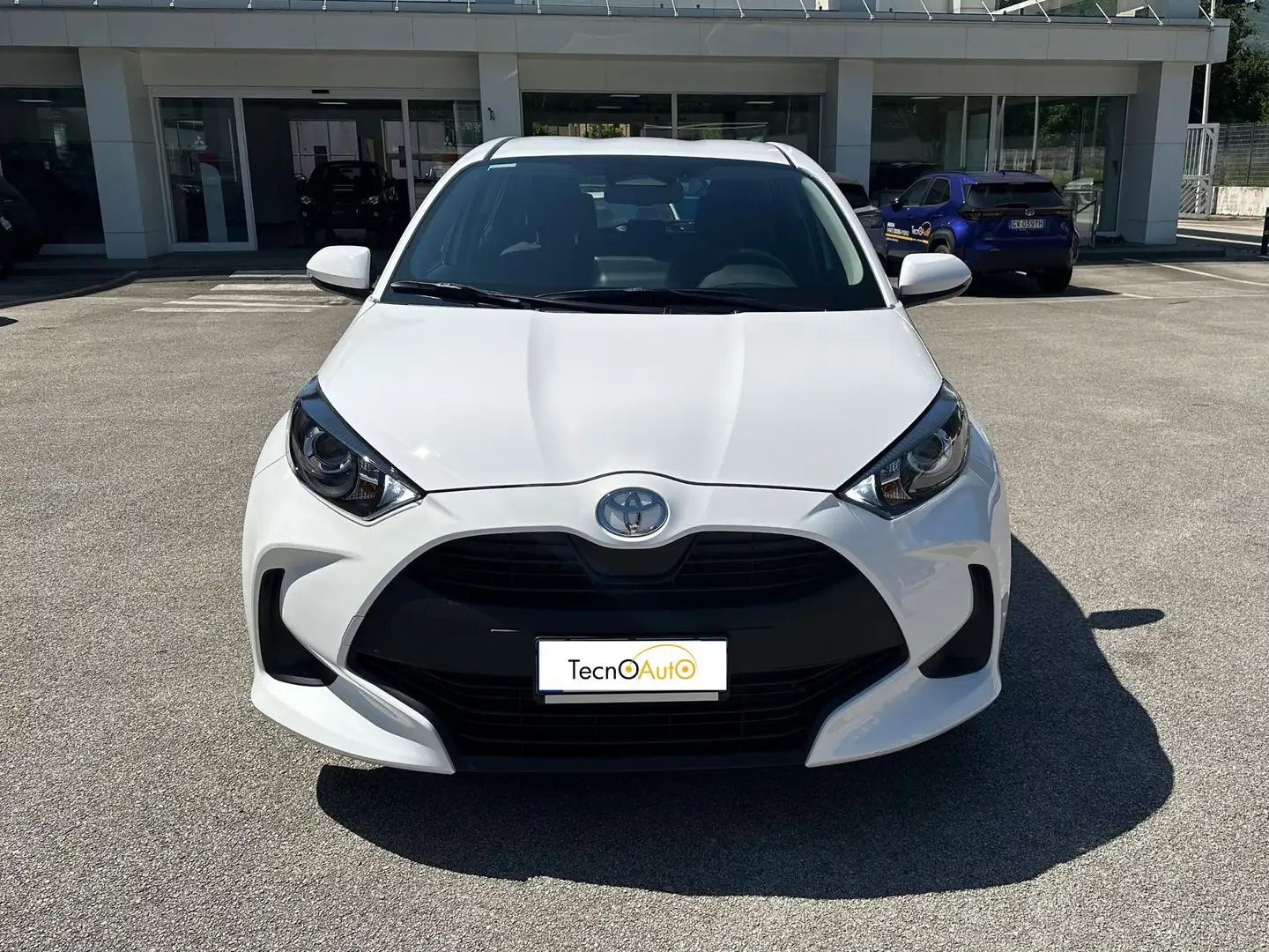 Toyota Yaris Yaris 1.5h Active Bianco - 2