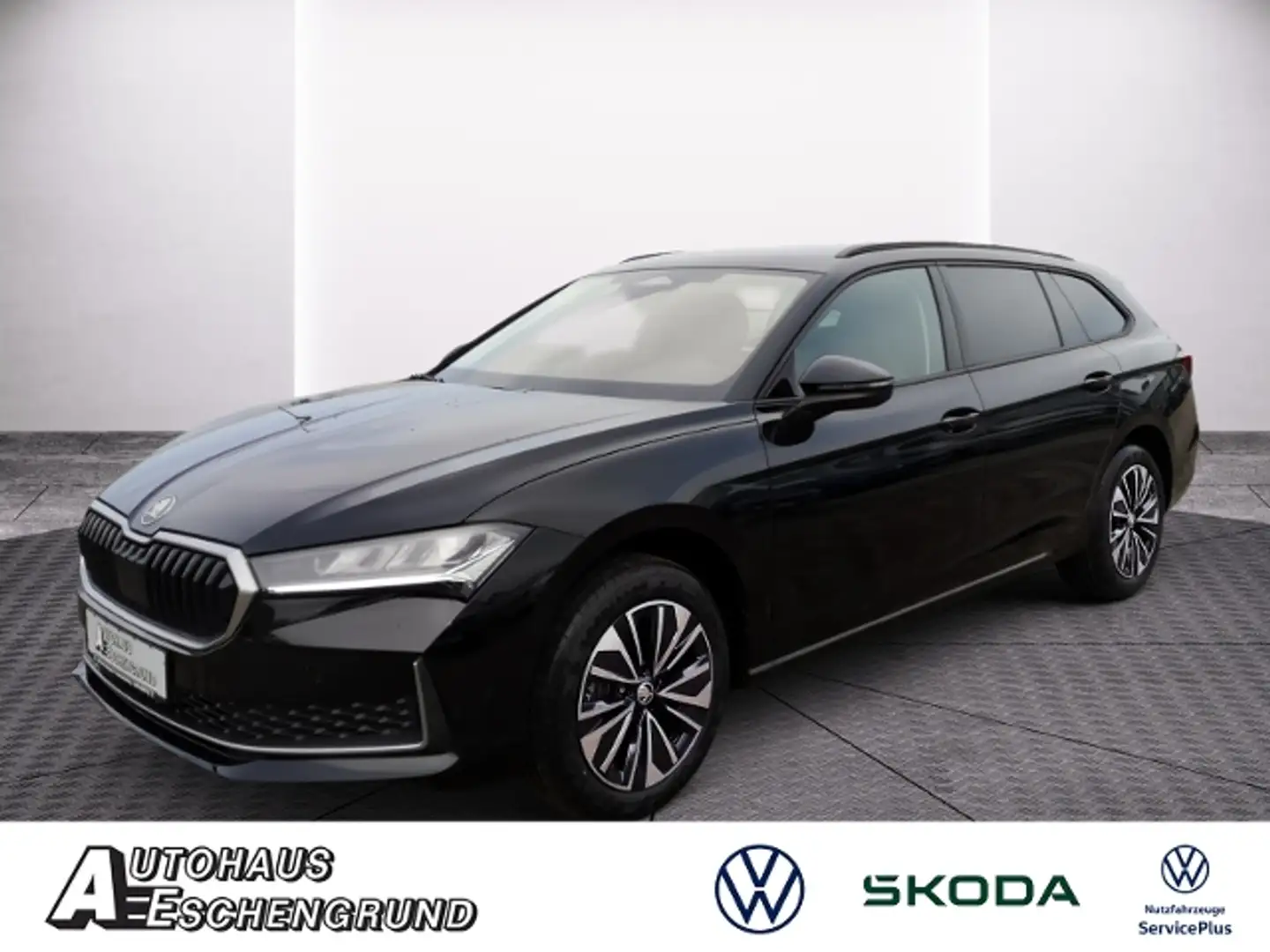 Skoda Superb Combi 1.5 TSI DSG mHEV Selection AHK STANDHZG NAV Noir - 1