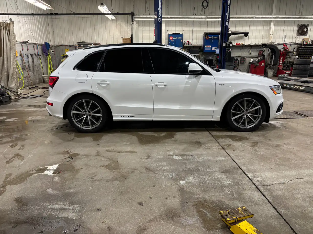 Audi SQ5 снимка Audi SQ5