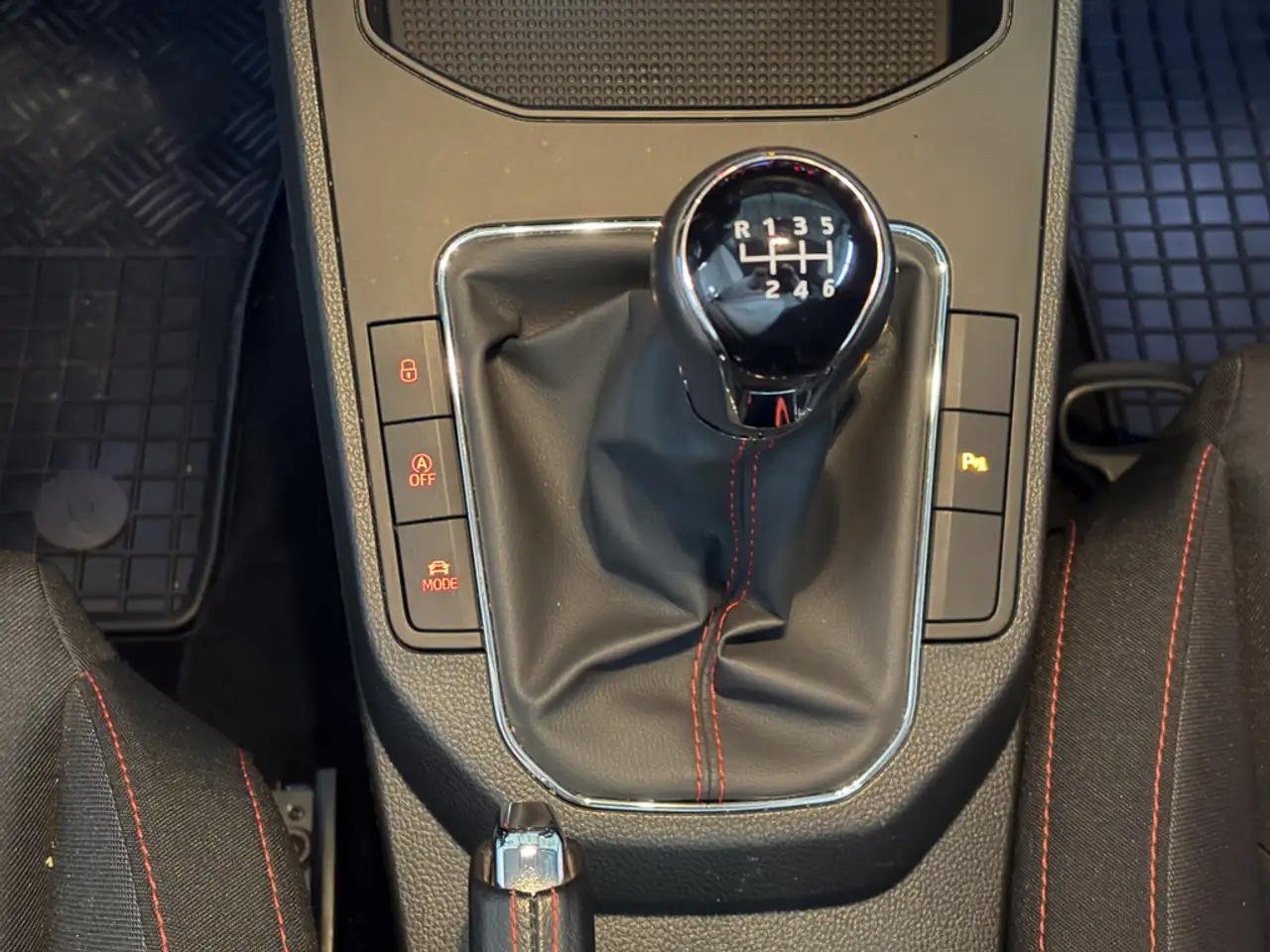 SEAT Ibiza — photo 12 sur 15