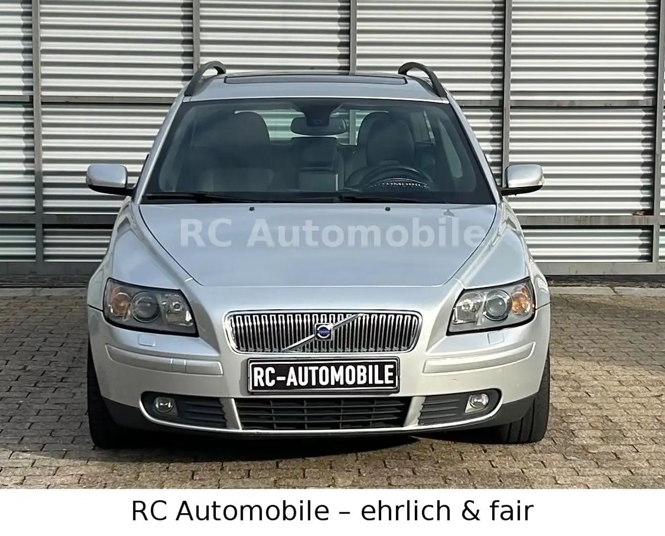 Volvo V50 2.0D*PANO*TÜV10/2026*KLIMA*SHZ*NAVI*SERVICE* Silber - 2