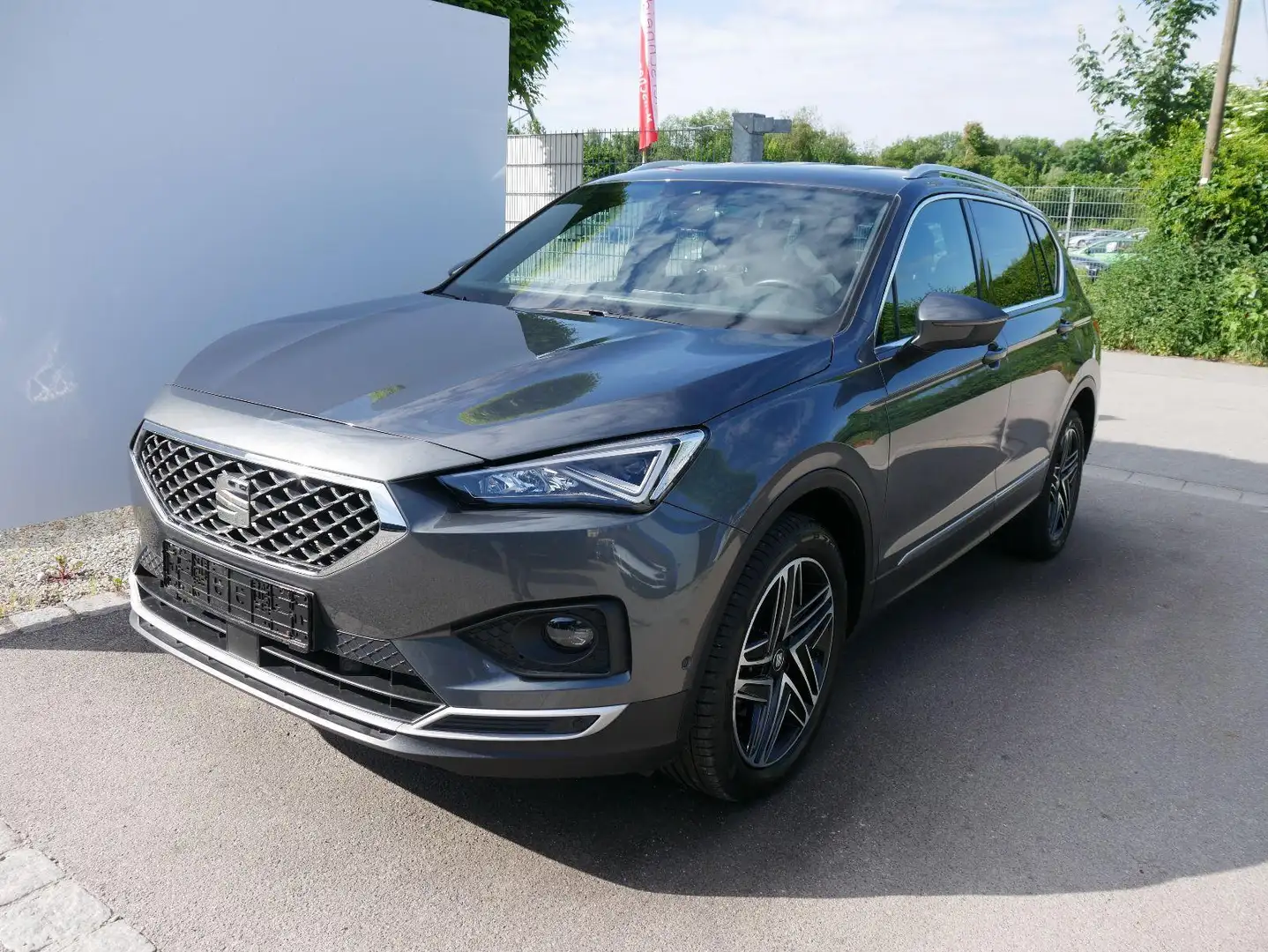 SEAT Tarraco 1.5 TSI ACT EXCELLENCE* ACC * 19 ZOLL * NAVI * VOL Grigio - 2