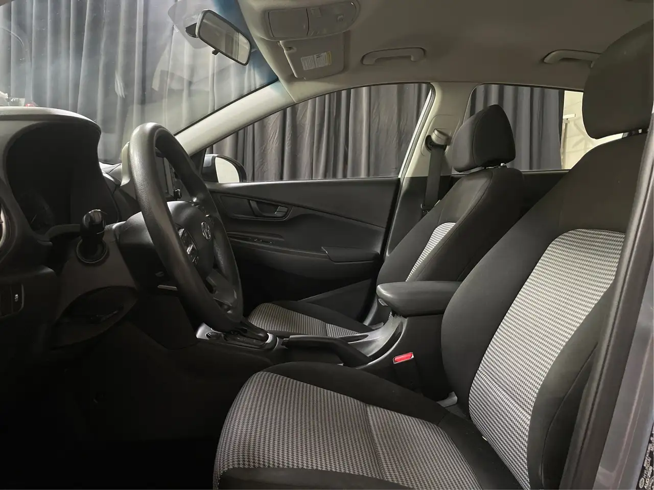 Hyundai KONA снимка Hyundai KONA