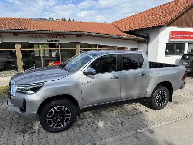 Toyota Hilux 4x4 Double Cab MHEV Autm. Executive