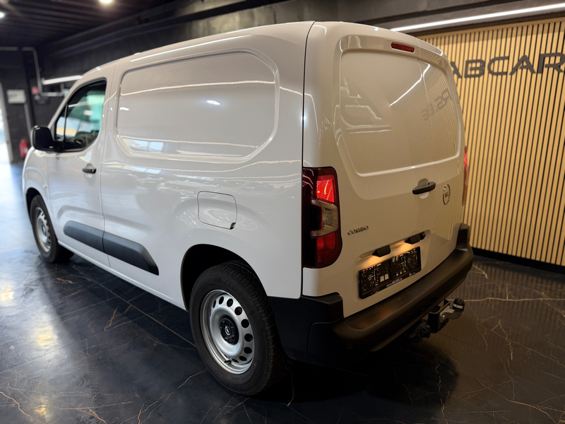 Peugeot Partner 1.5HDI ** UTILITAIRE ** GARANTIE 12 MOIS ** — photo 6