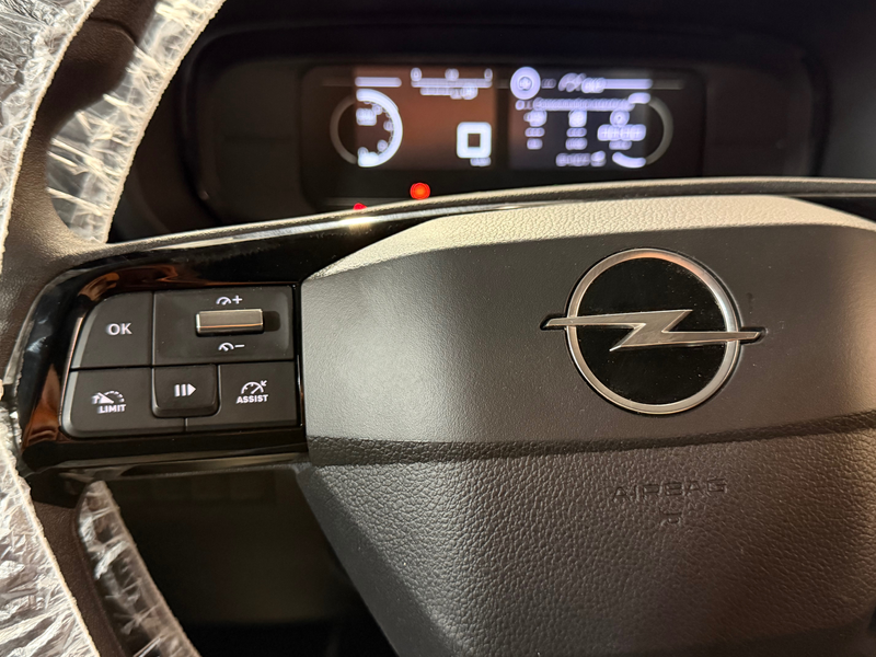 Peugeot Partner 1.5HDI ** UTILITAIRE ** GARANTIE 12 MOIS ** — photo 15