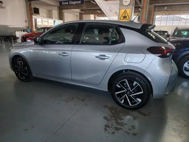 Opel Corsa view 8