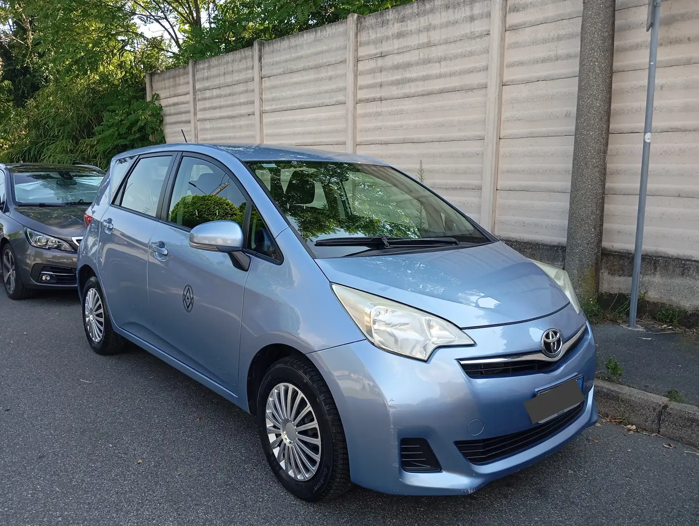 Toyota Verso-S Verso-S 1.3 Active (mt) Blu/Azzurro - 1