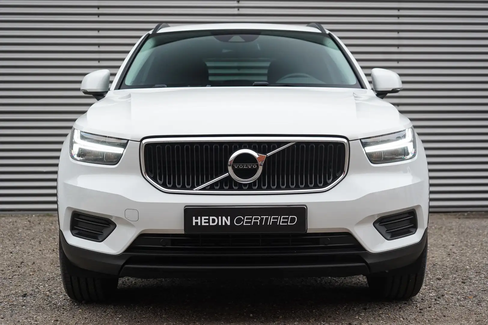 Volvo XC40 T2 Momentum Core | Apple Carplay | Android Auto | Blanco - 2
