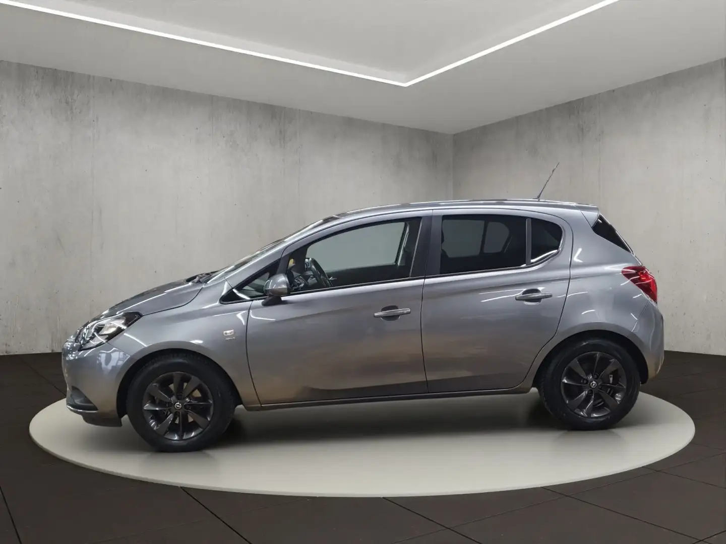 Opel Corsa E 1.4 Active Grijs - 2